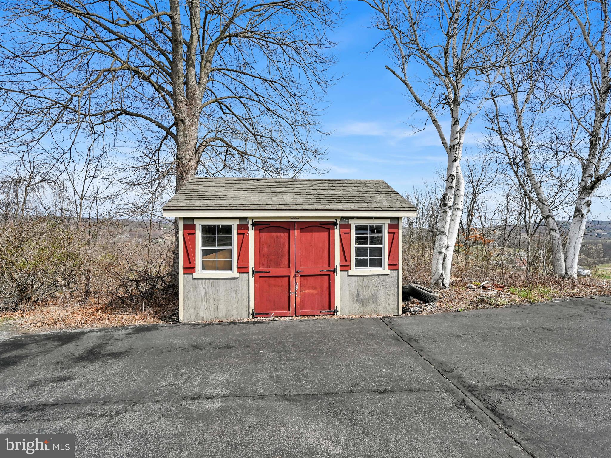 PINEBROOK - Residential