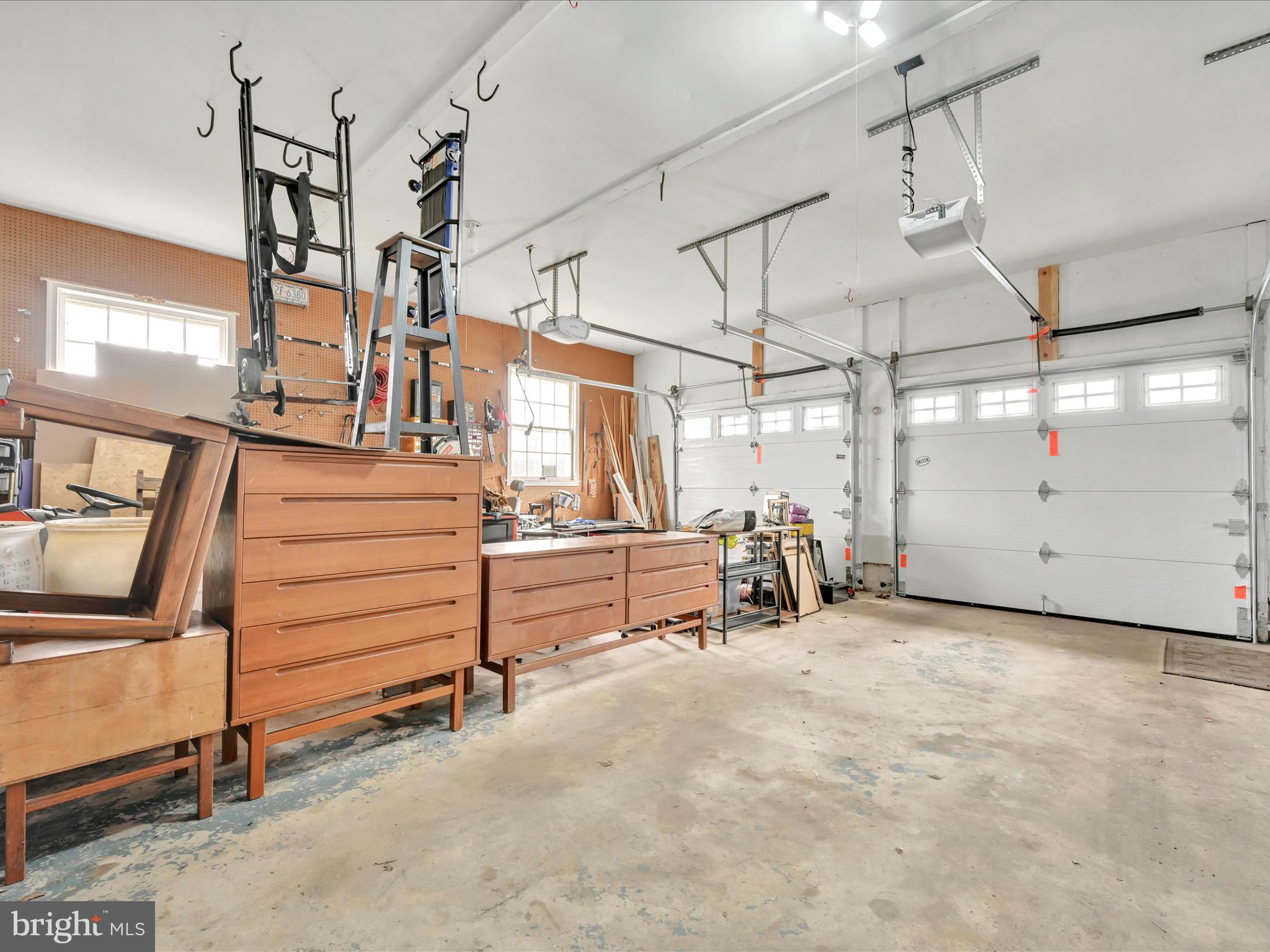 PINEBROOK - Residential