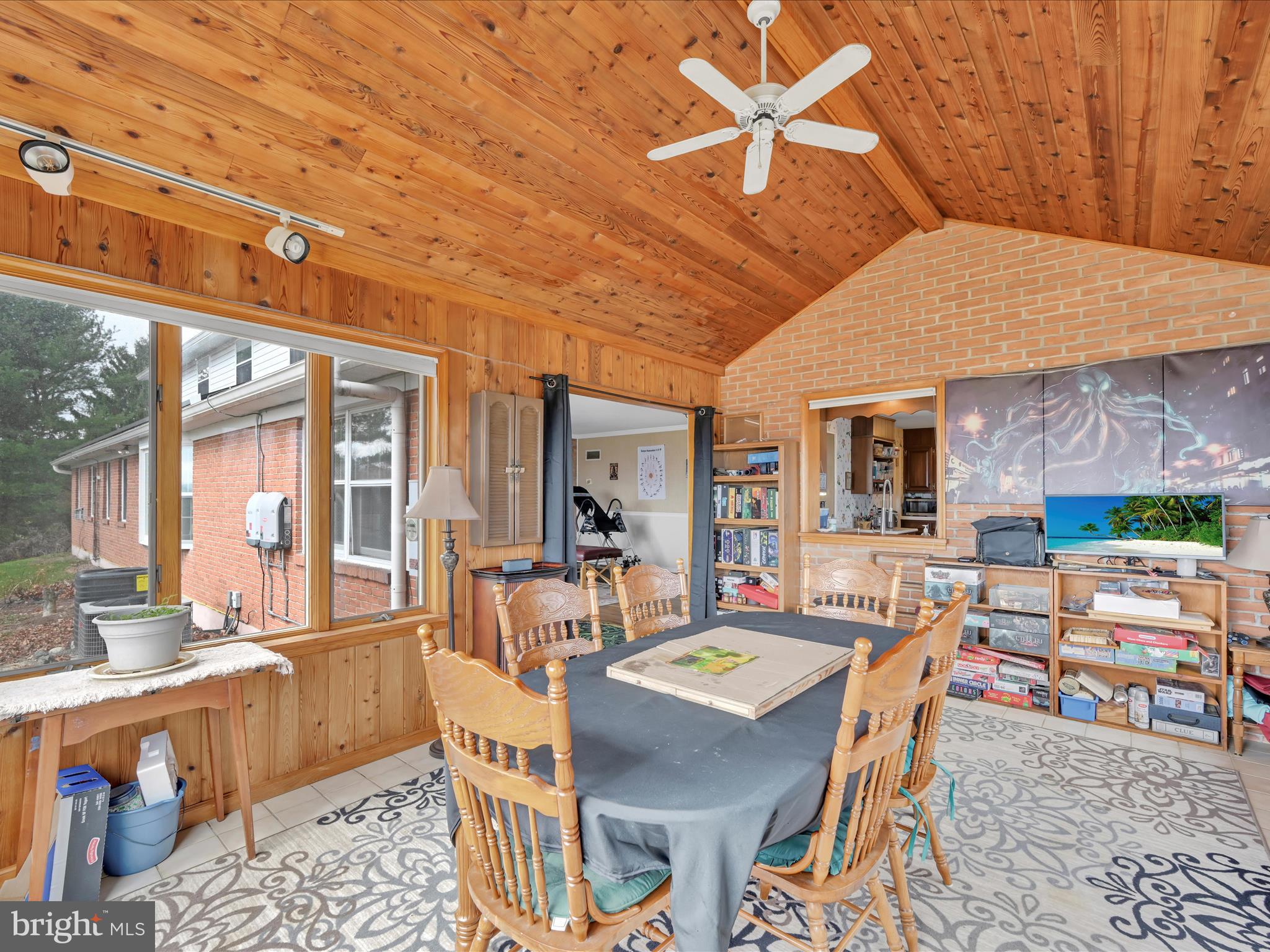 PINEBROOK - Residential