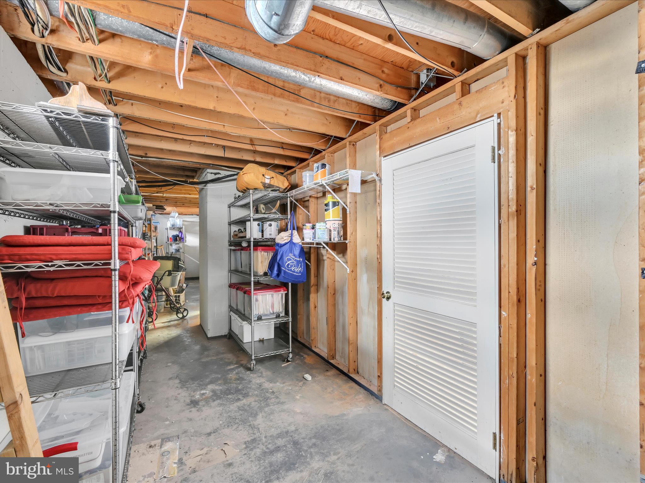 PINEBROOK - Residential