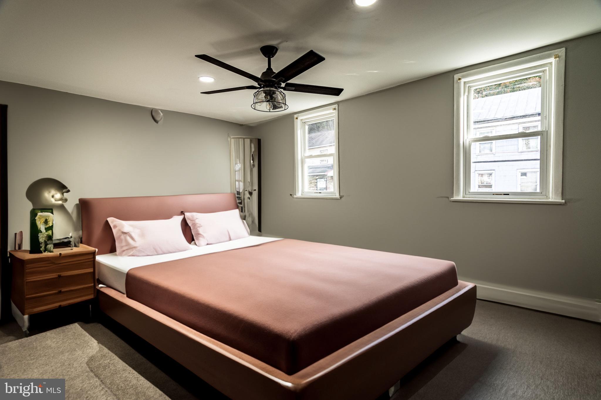 POTTSVILLE - Residential