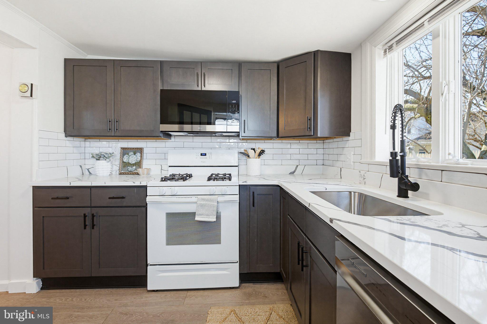 COLUMBIA - Residential