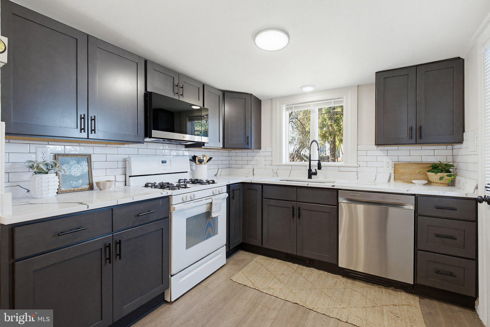 COLUMBIA - Residential