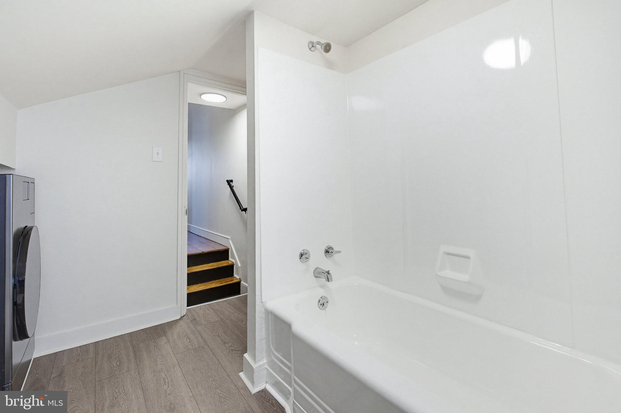 COLUMBIA - Residential