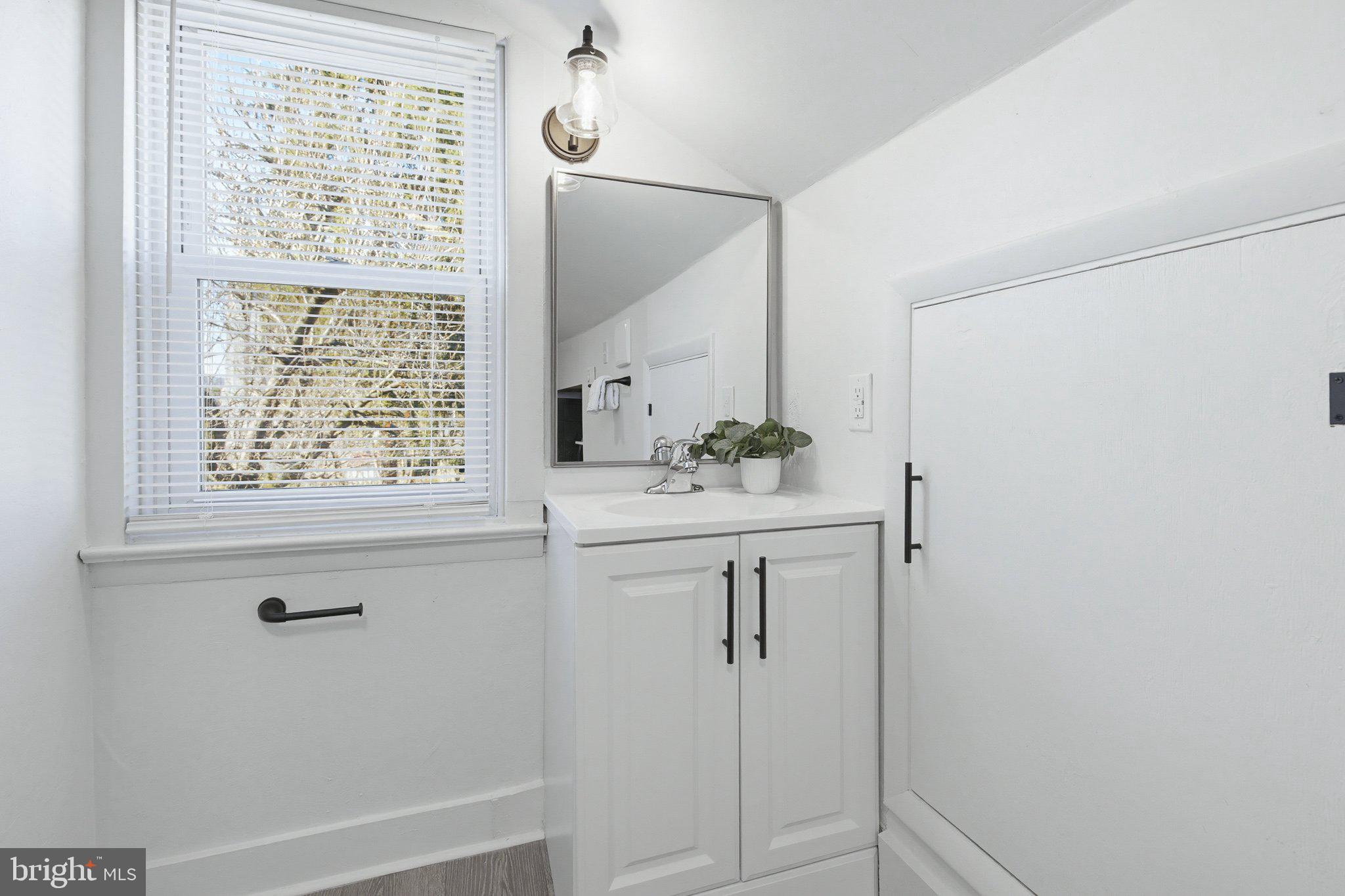 COLUMBIA - Residential