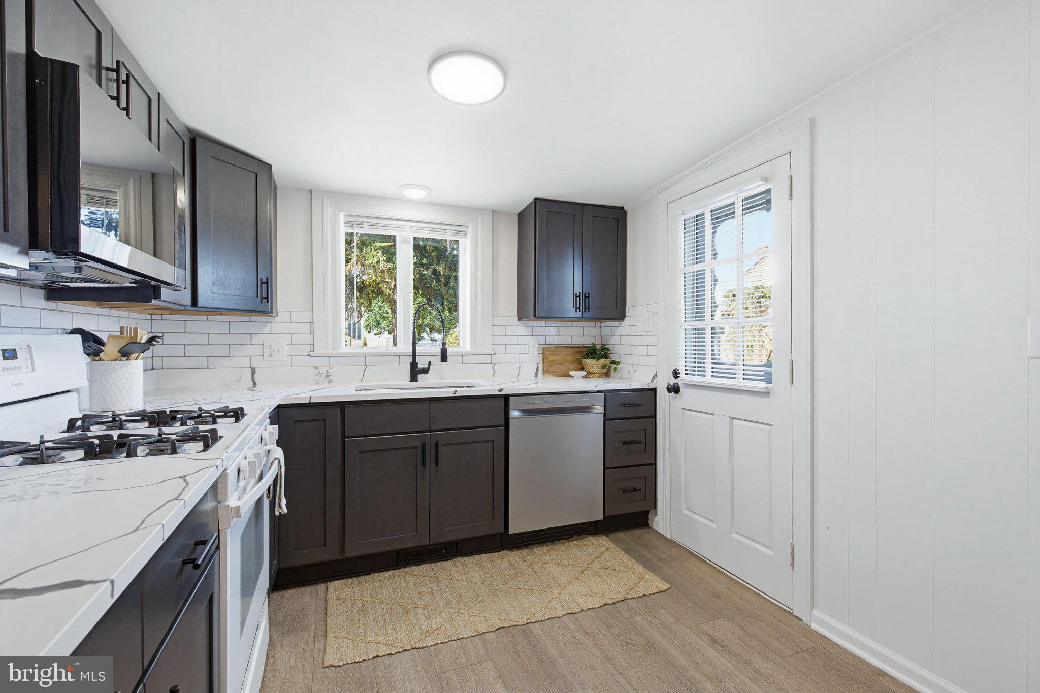 COLUMBIA - Residential