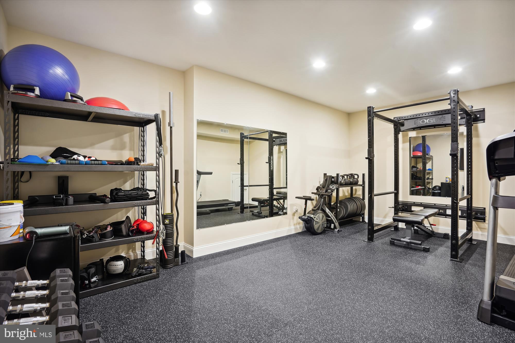 RIDGEFIELD ESTATES - Residential