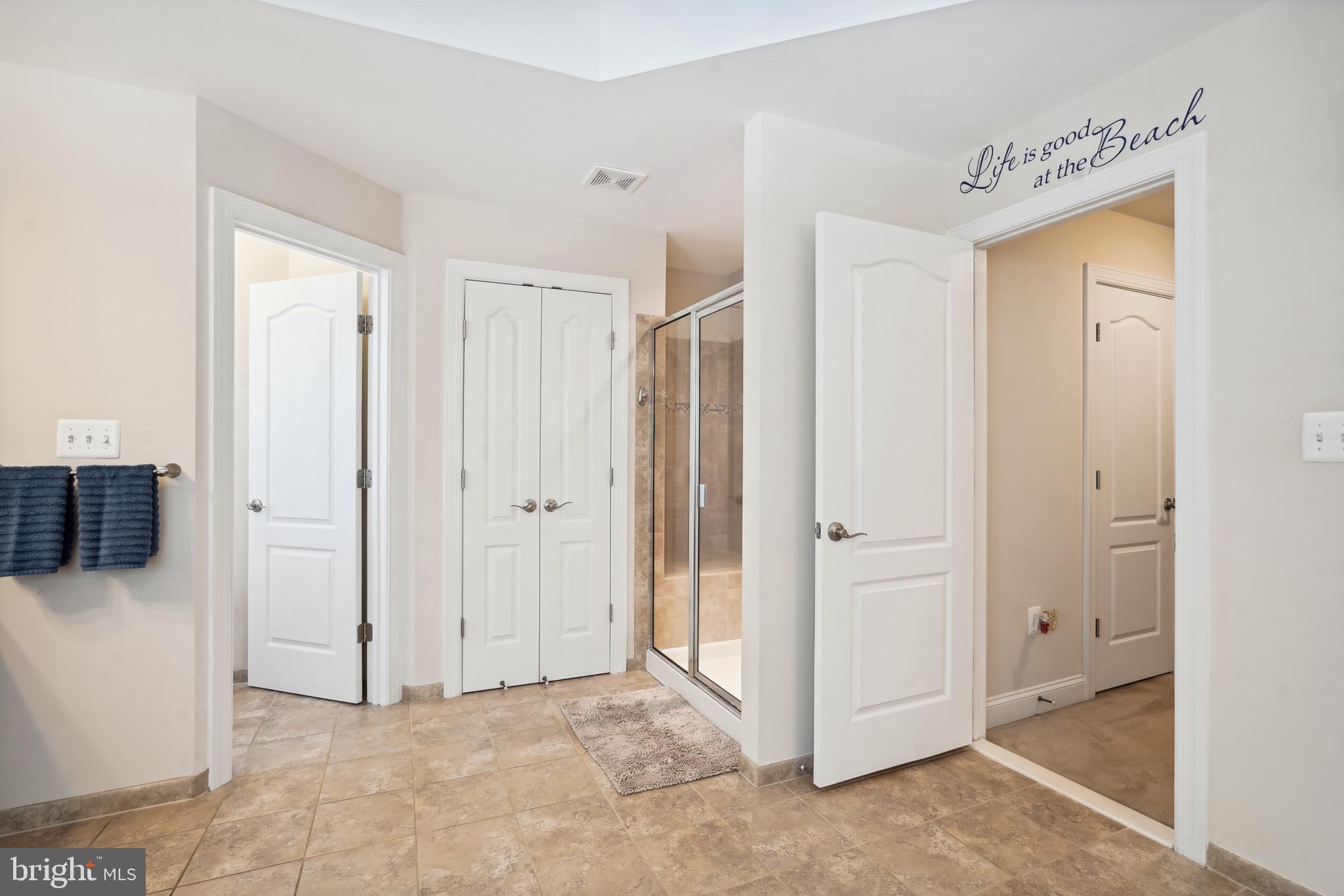 RIDGEFIELD ESTATES - Residential