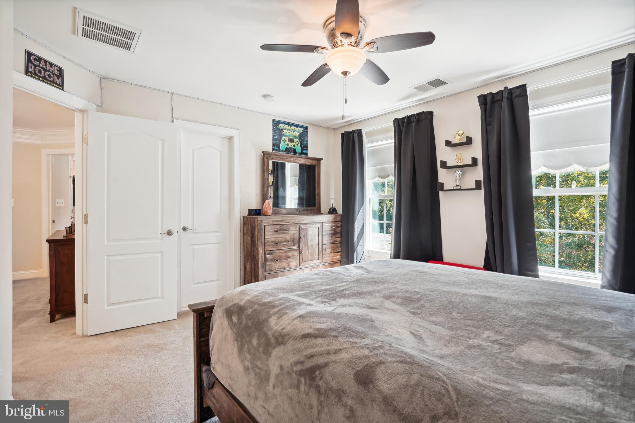 RIDGEFIELD ESTATES - Residential