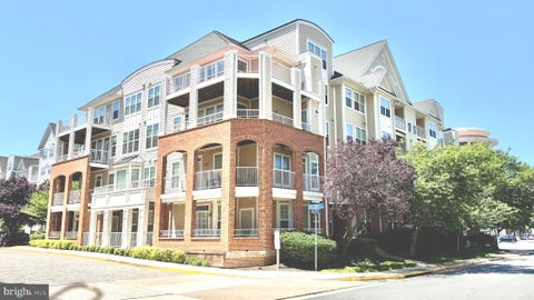 Photo of 2700 Bellforest Court #108, VIENNA, VA 22180 (MLS # VAFX2311596)