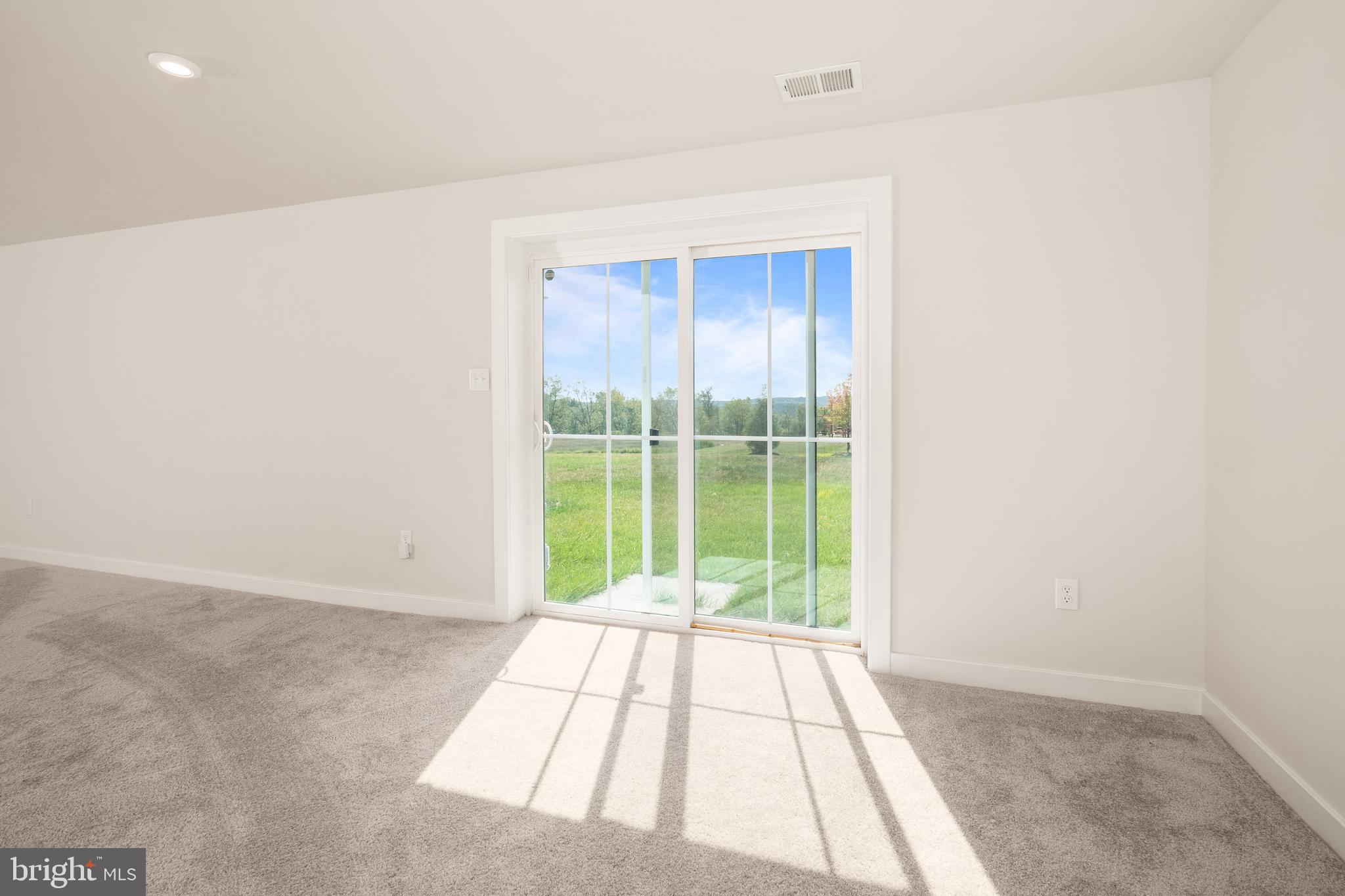 ESTATES AT SAUCON VALLEY - Residential