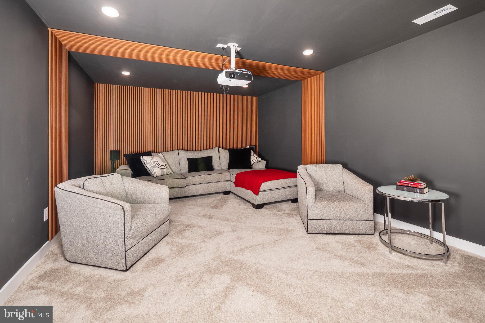 ESTATES AT SAUCON VALLEY - Residential