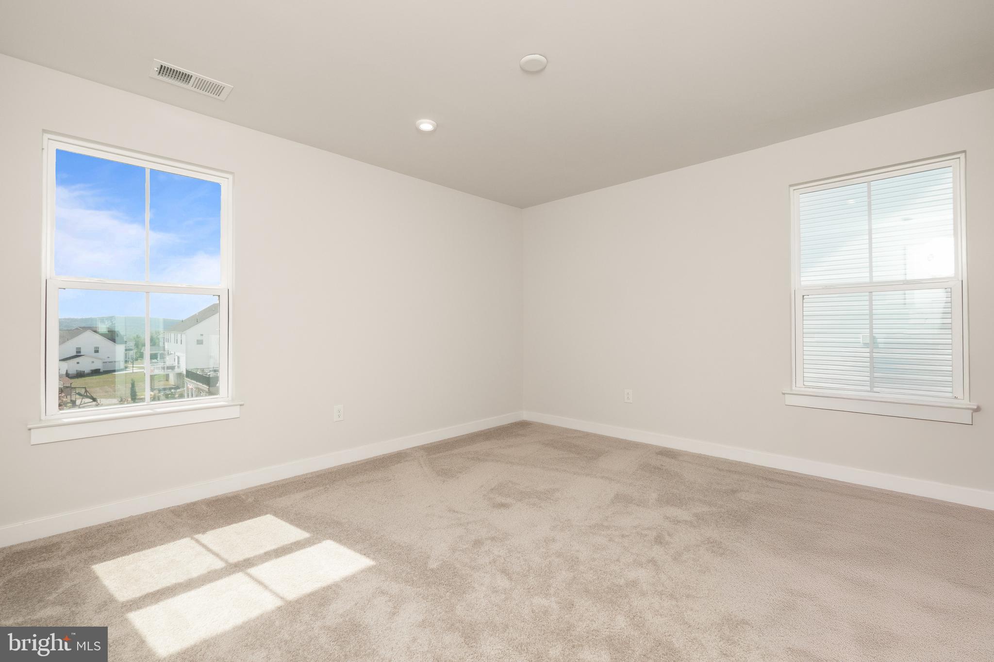 ESTATES AT SAUCON VALLEY - Residential