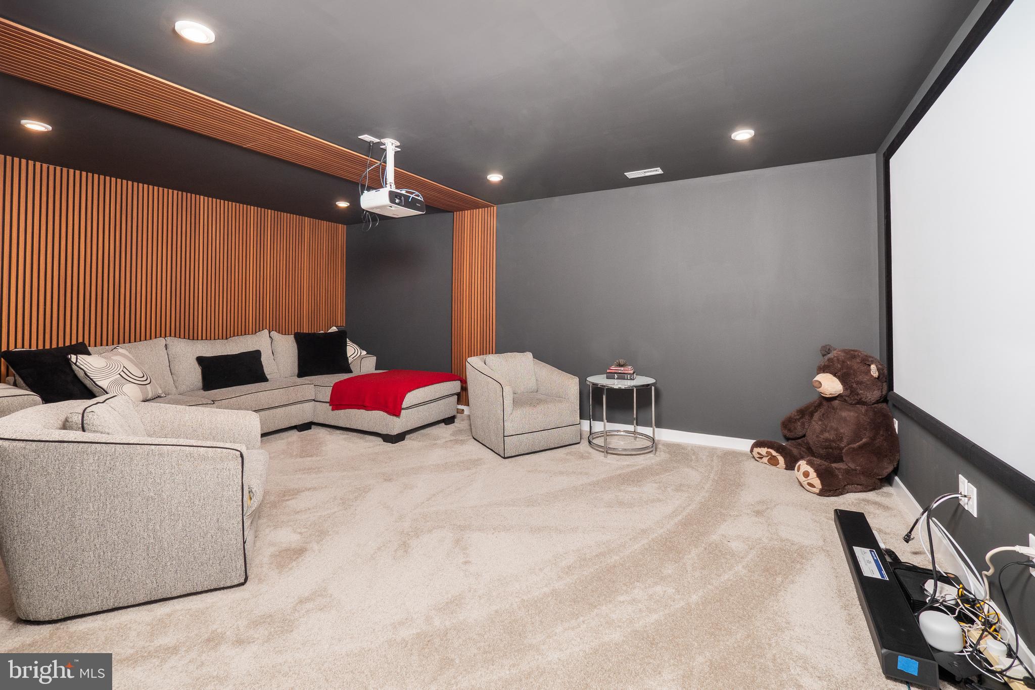 ESTATES AT SAUCON VALLEY - Residential