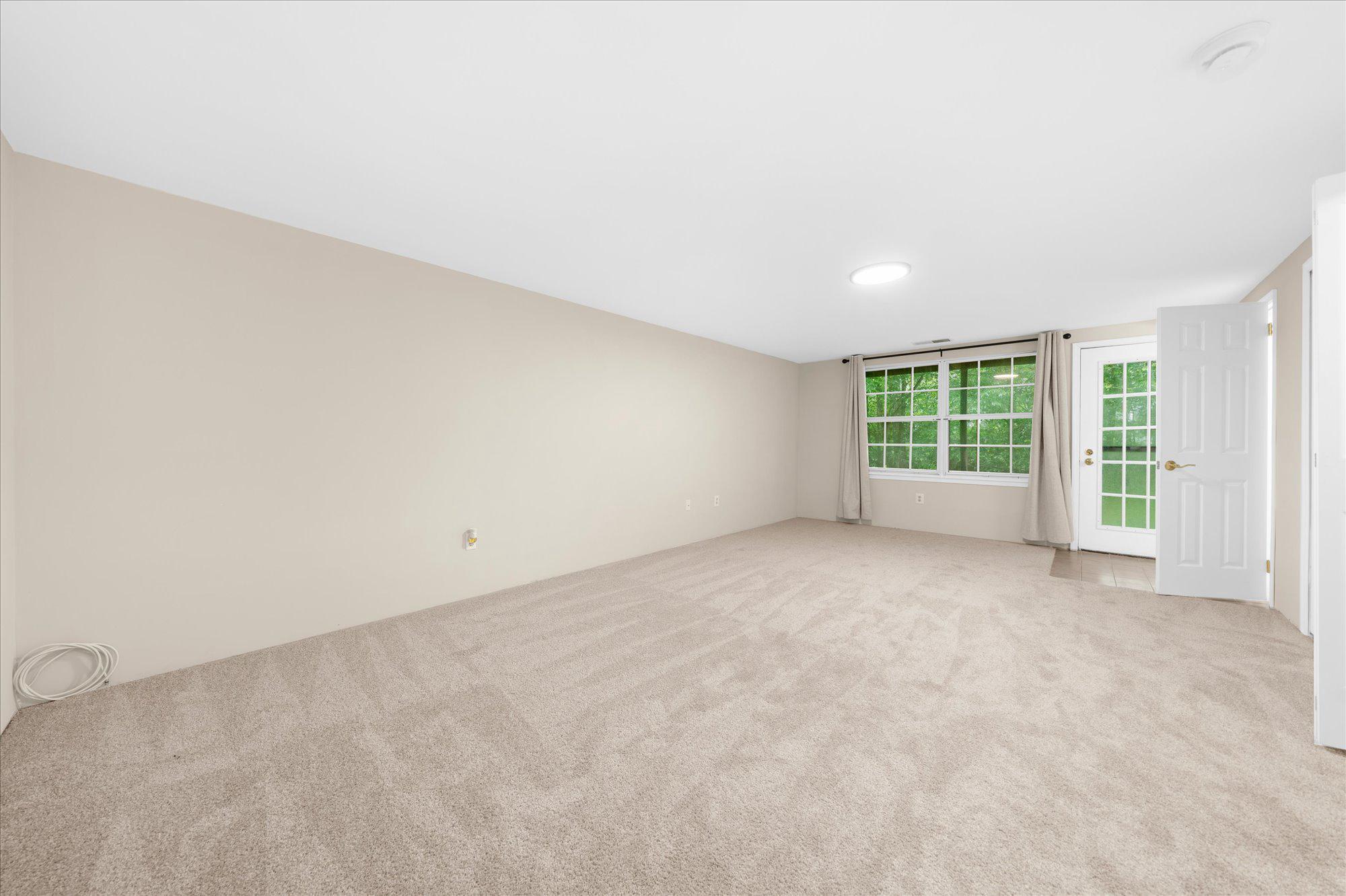 SAW MILL VALLEY - Residential