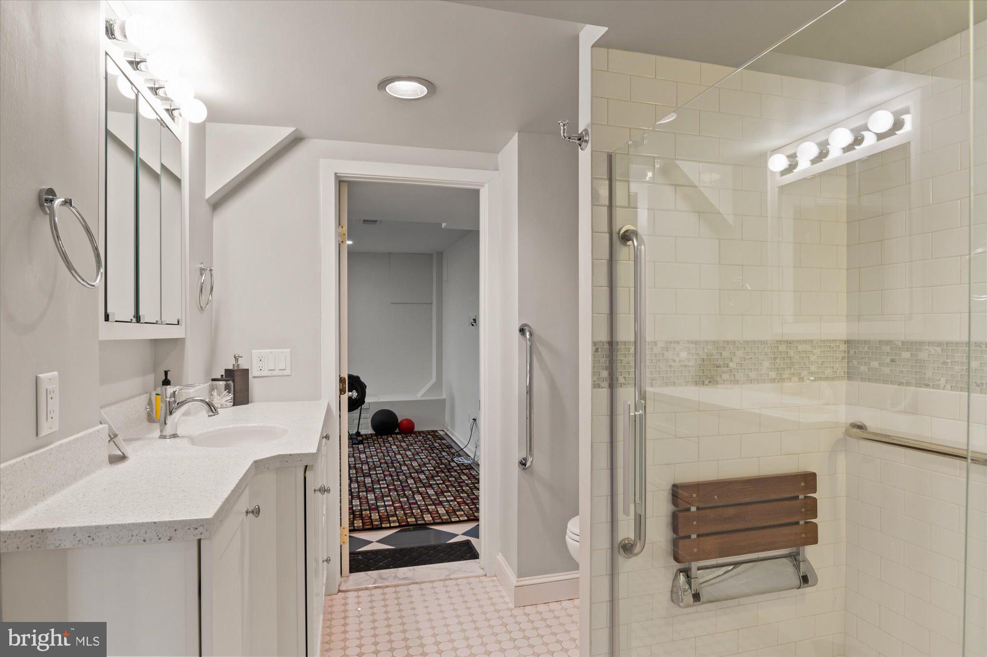 WESTMORELAND HILLS - Residential