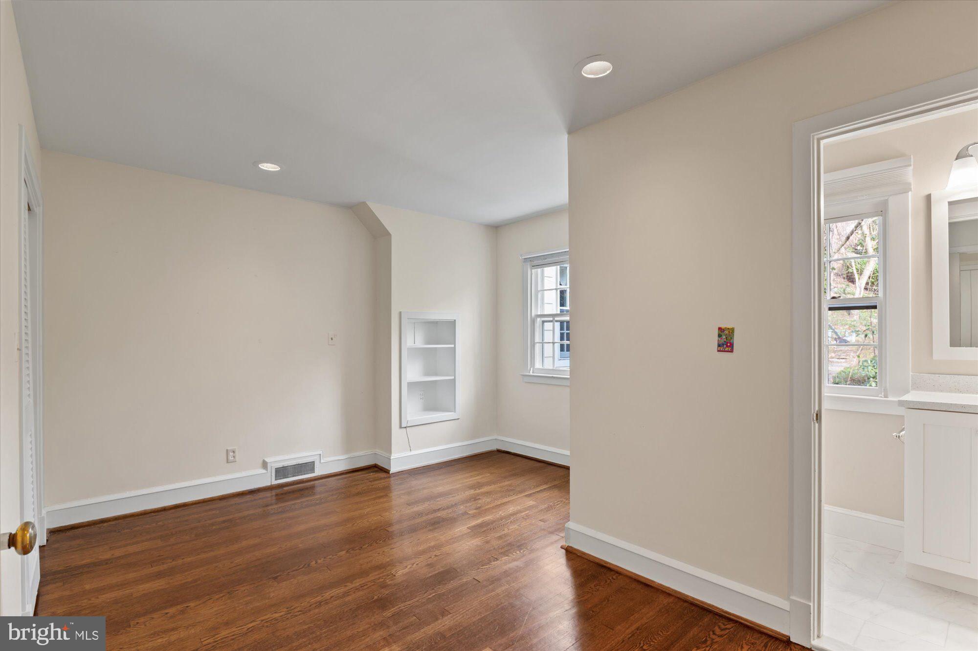 WESTMORELAND HILLS - Residential