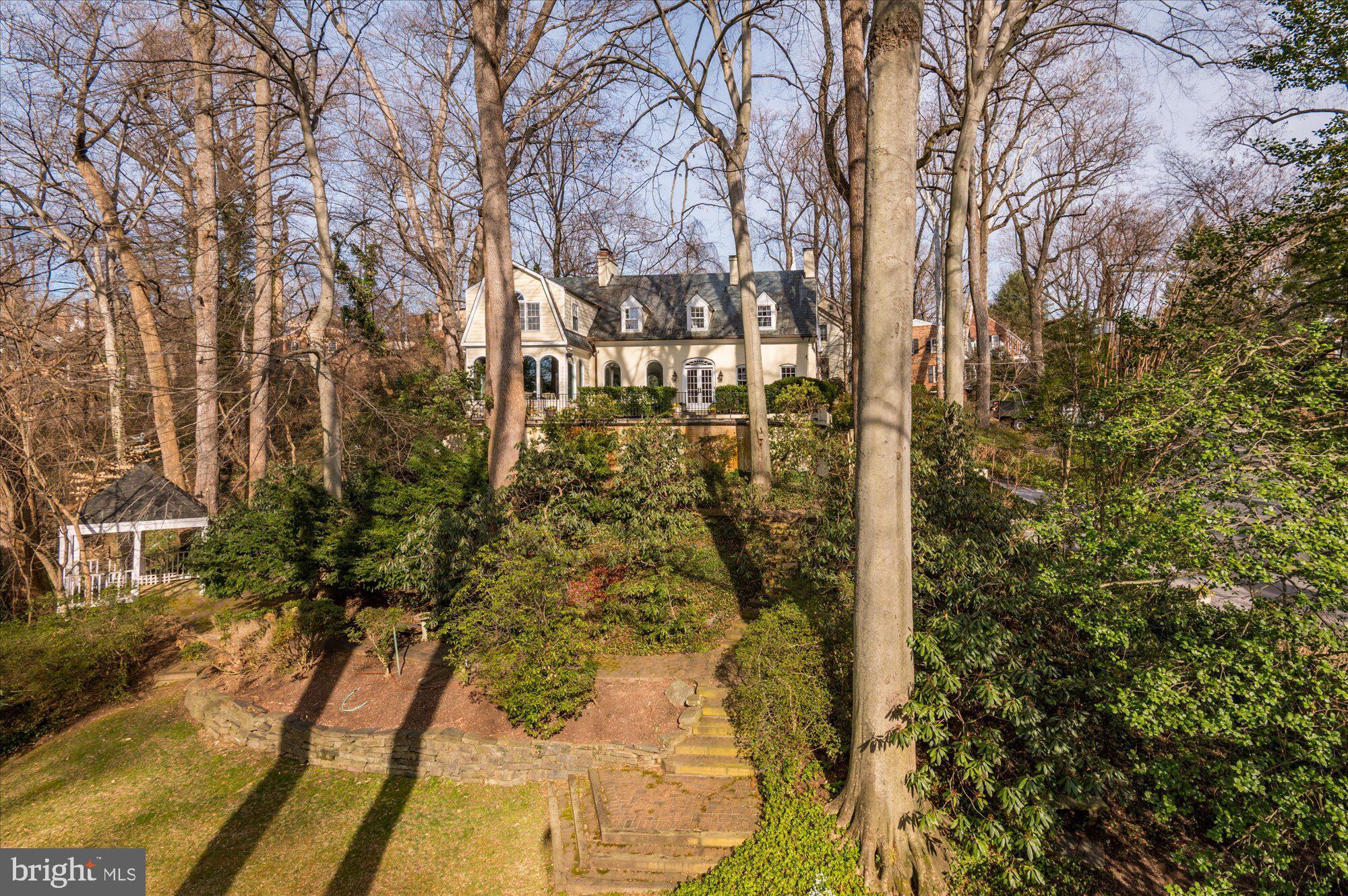 WESTMORELAND HILLS - Residential