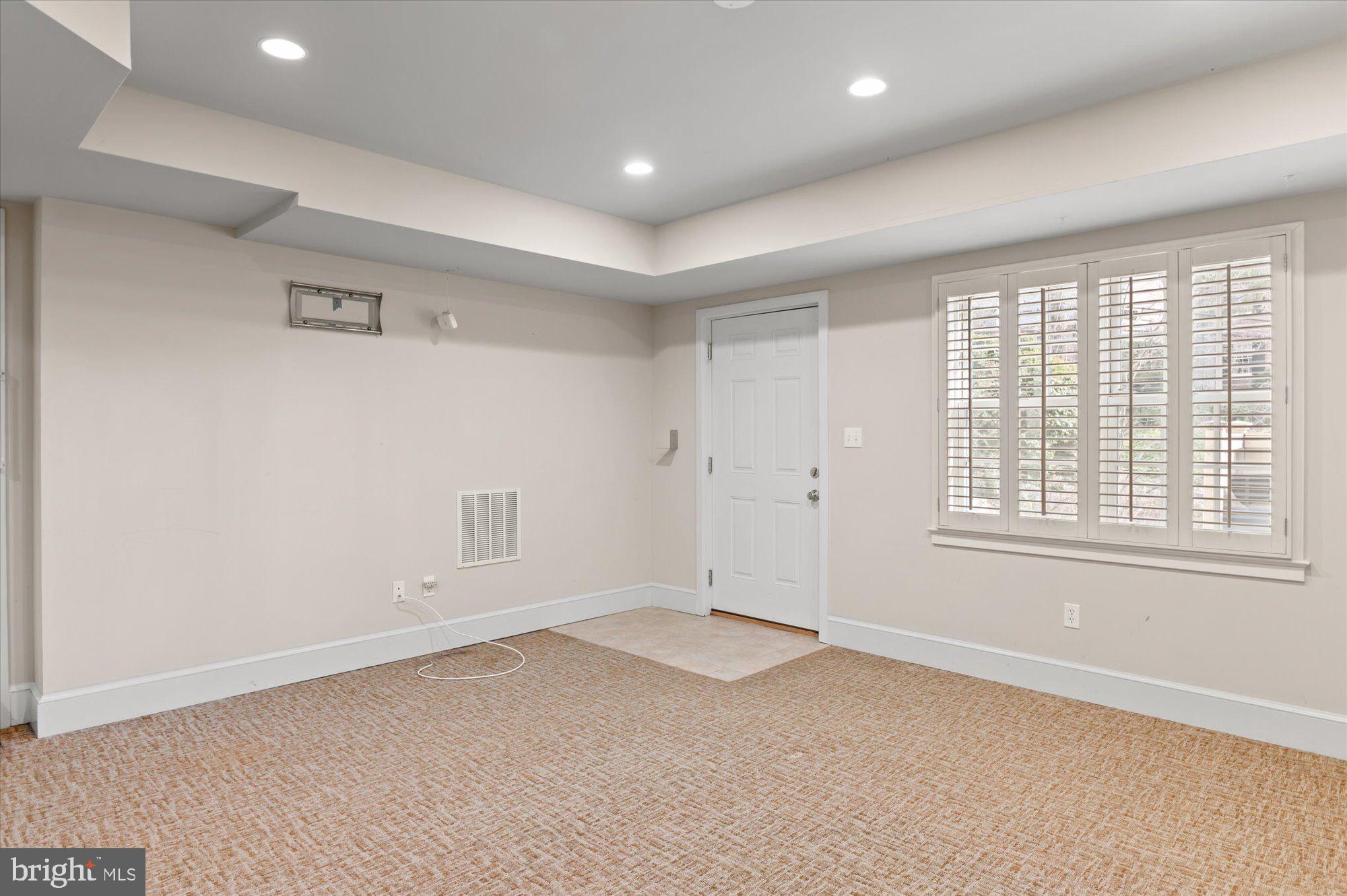 WESTMORELAND HILLS - Residential