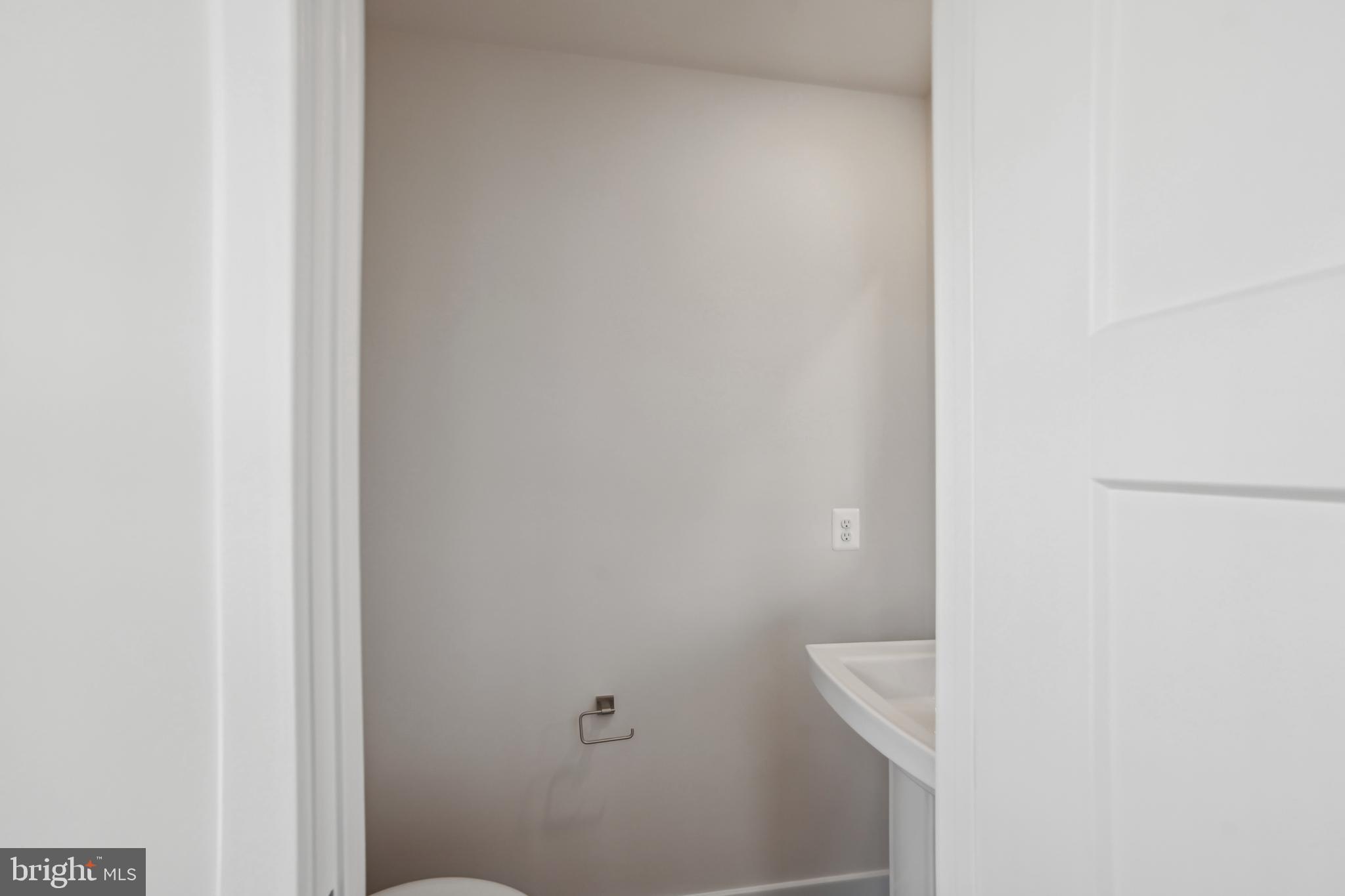 LAKE LINGANORE OAKDALE - Residential Lease