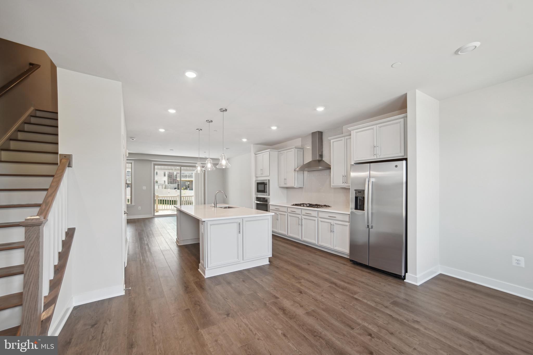 LAKE LINGANORE OAKDALE - Residential Lease