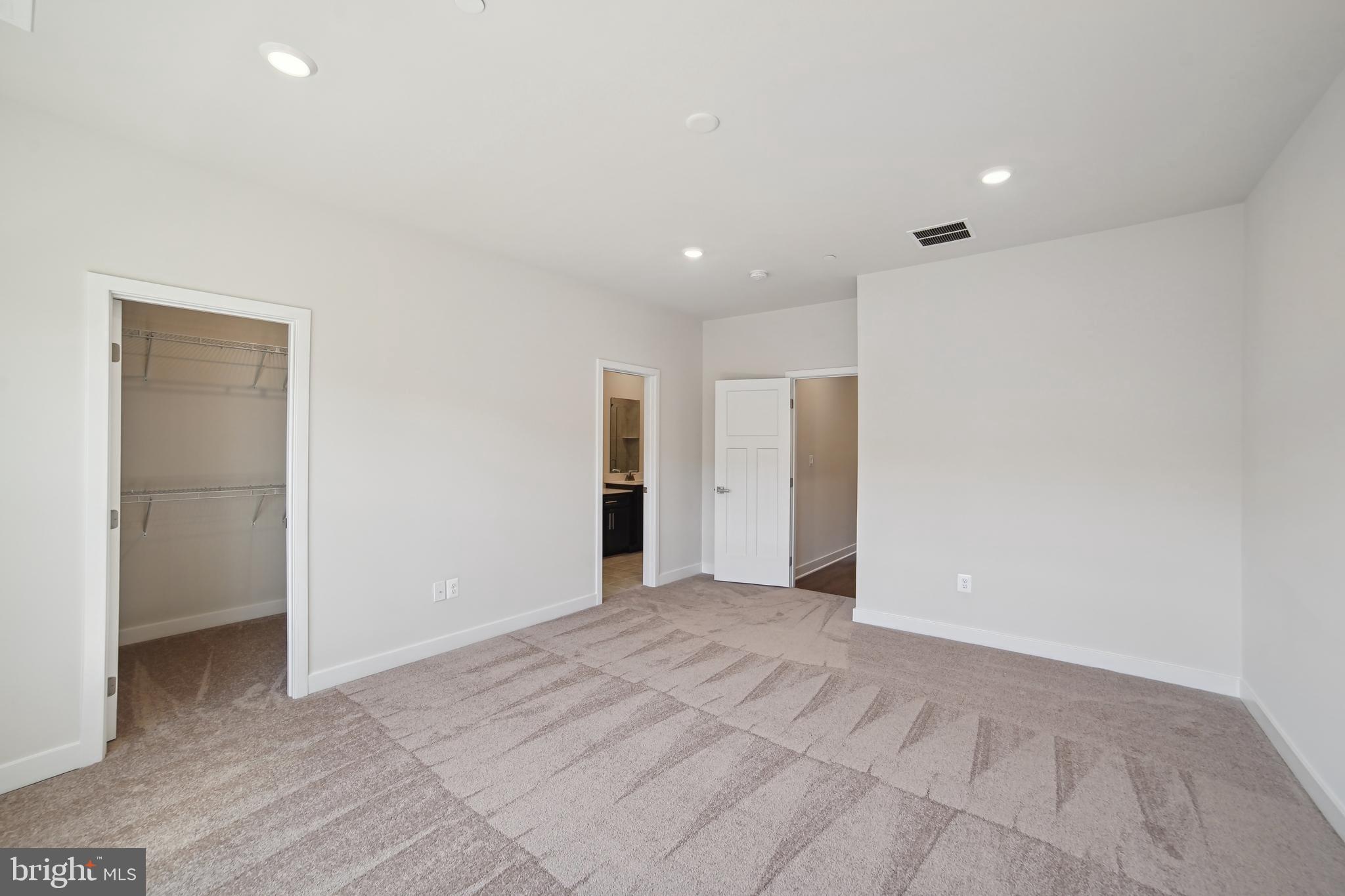 LAKE LINGANORE OAKDALE - Residential Lease