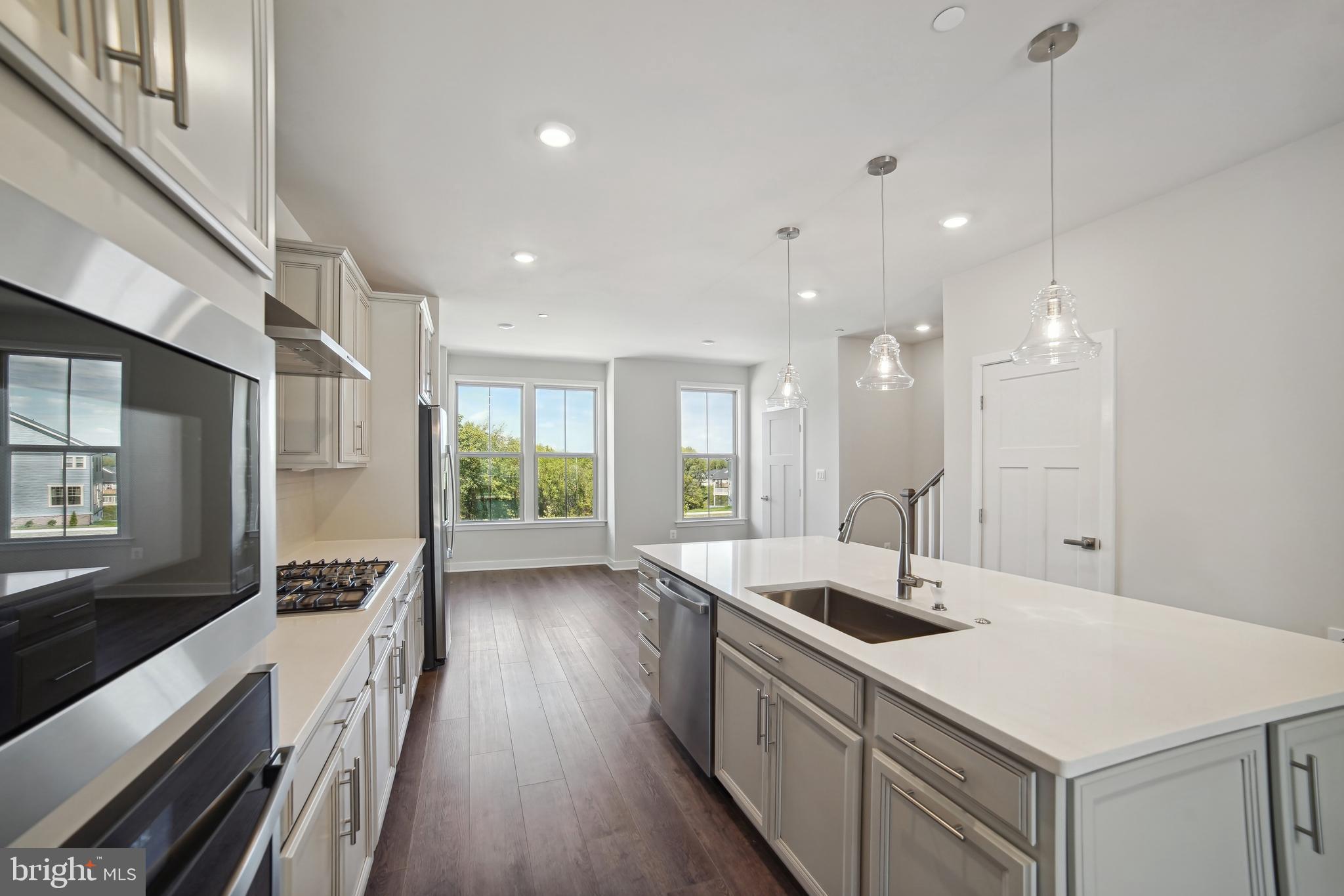 LAKE LINGANORE OAKDALE - Residential Lease