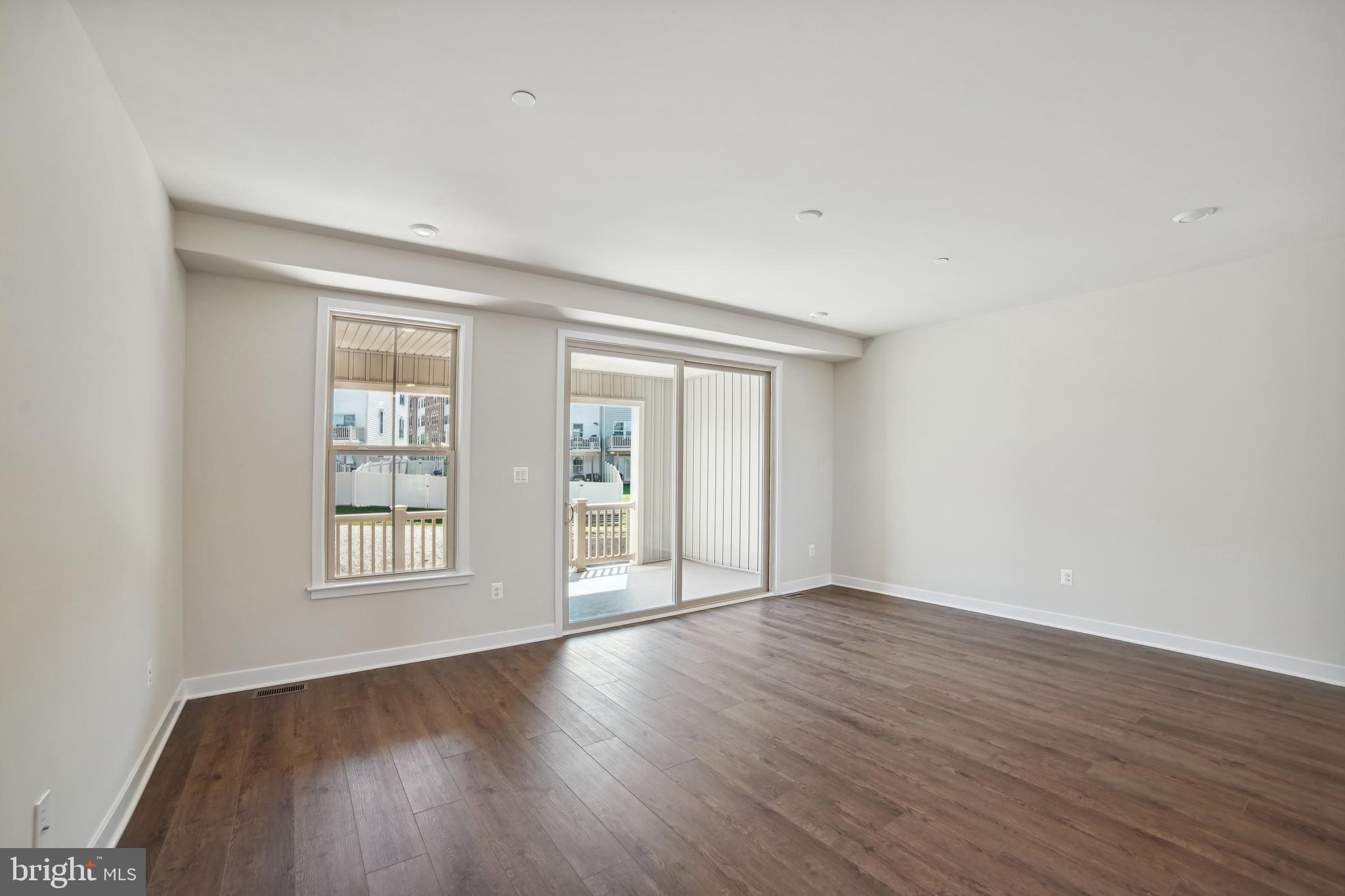 LAKE LINGANORE OAKDALE - Residential Lease