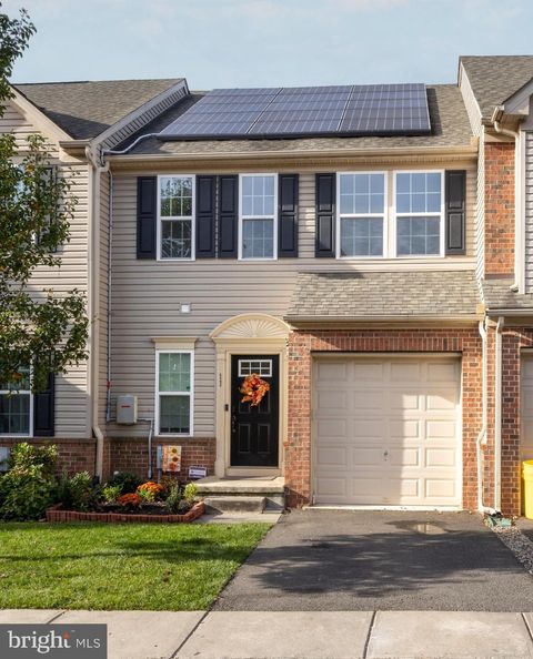 Photo of 11 Panfili Lane, HAMILTON, NJ 08610 (MLS # NJME2072424)