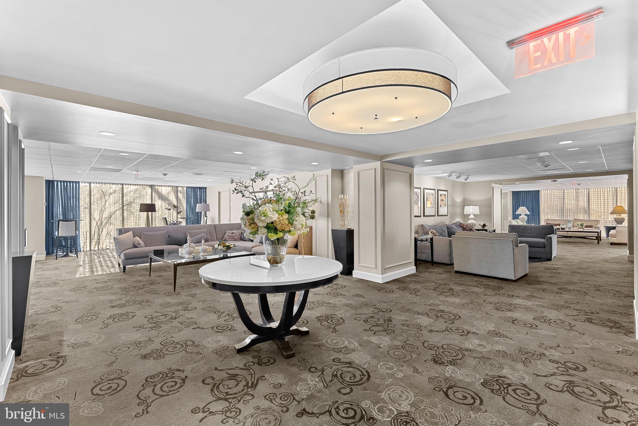 THE ELIZABETH - Residential Lease