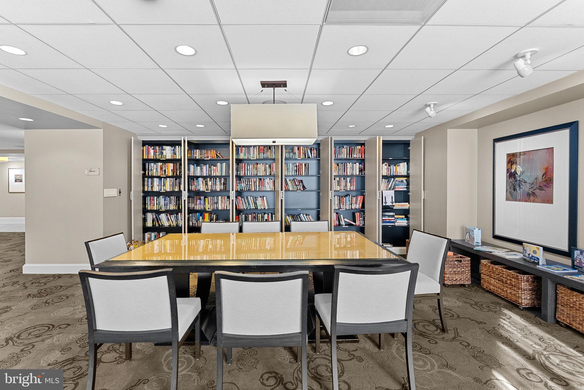 THE ELIZABETH - Residential Lease