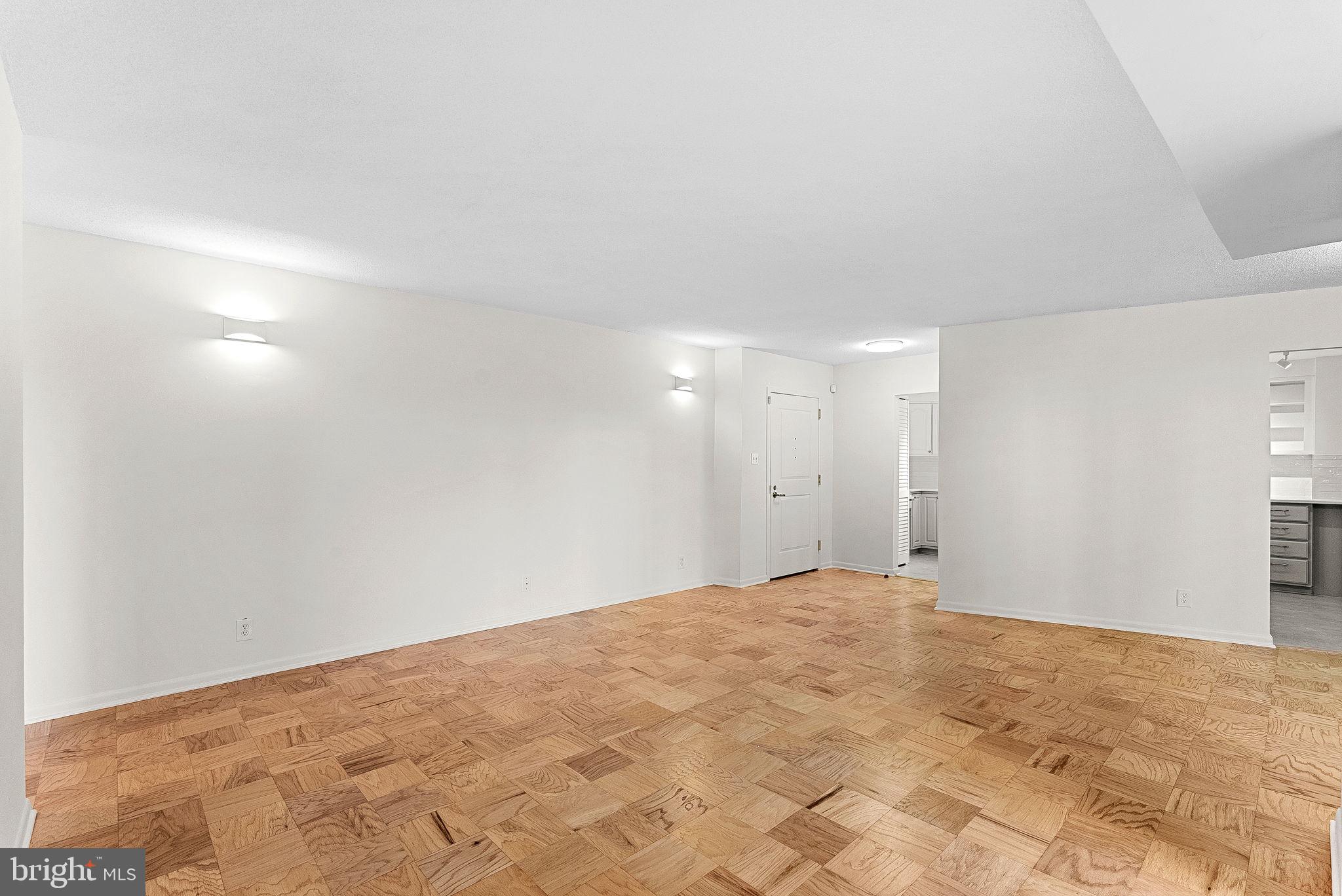 THE ELIZABETH - Residential Lease