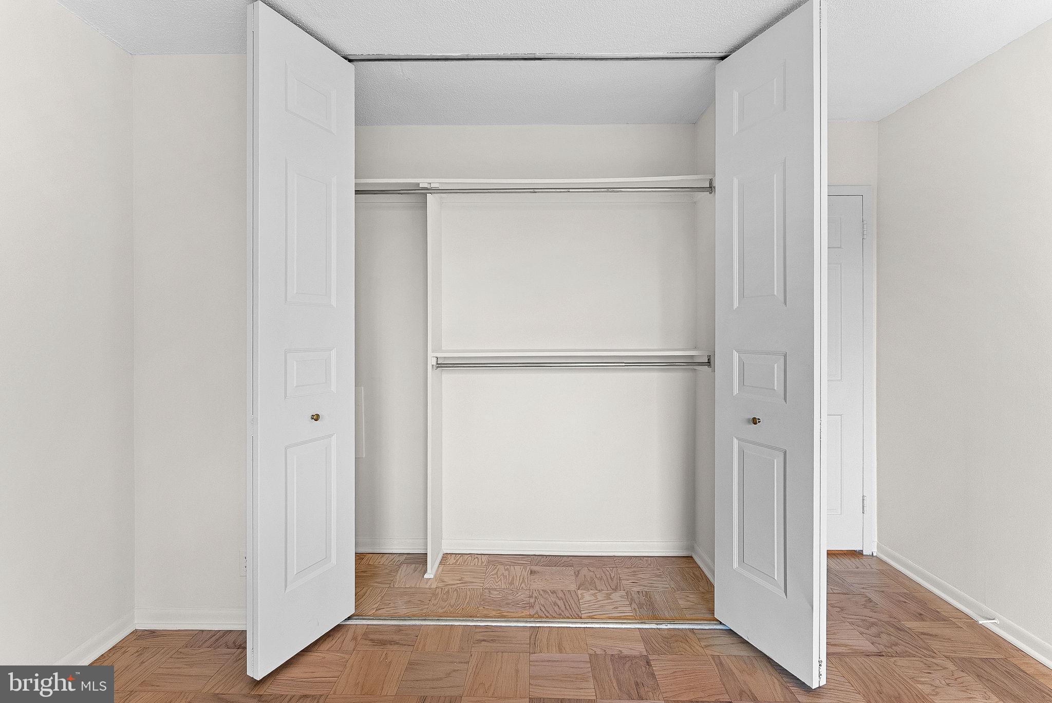 THE ELIZABETH - Residential Lease