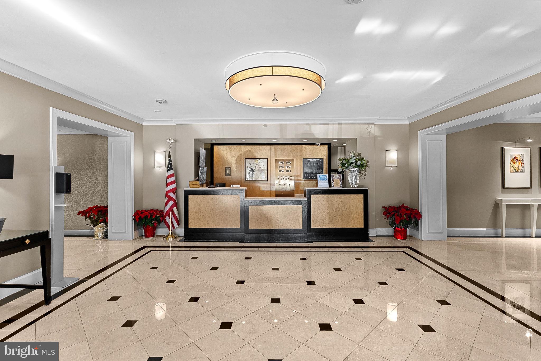 THE ELIZABETH - Residential Lease