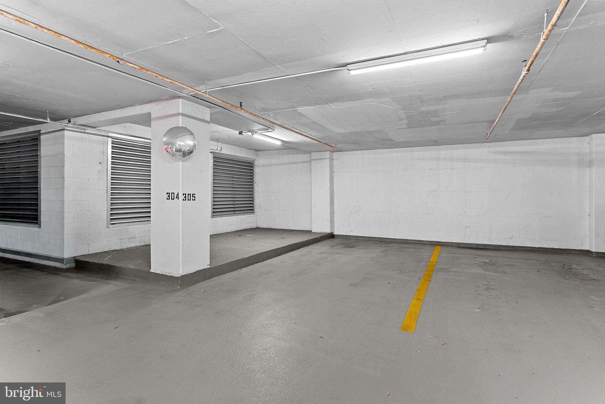 THE ELIZABETH - Residential Lease