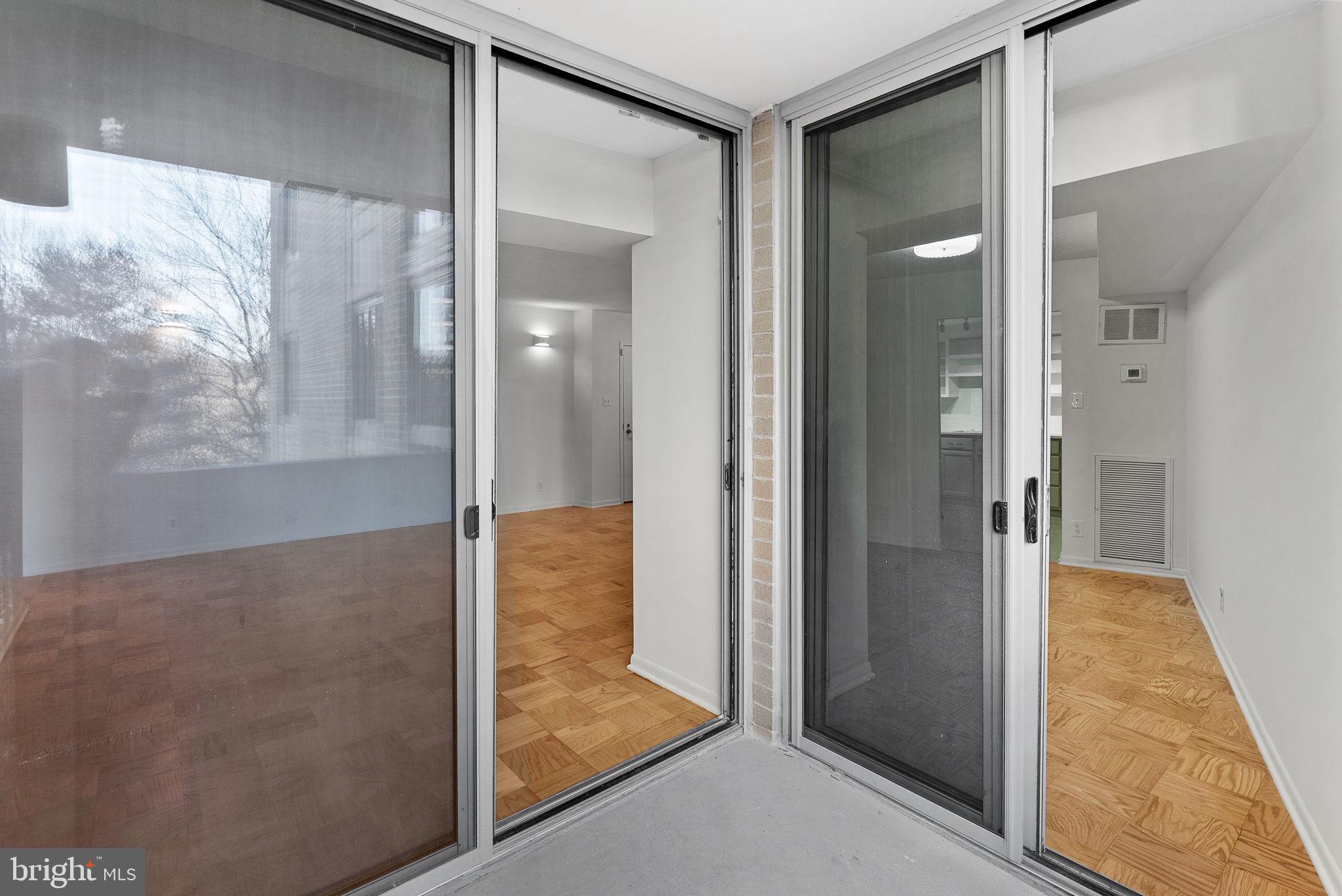 THE ELIZABETH - Residential Lease