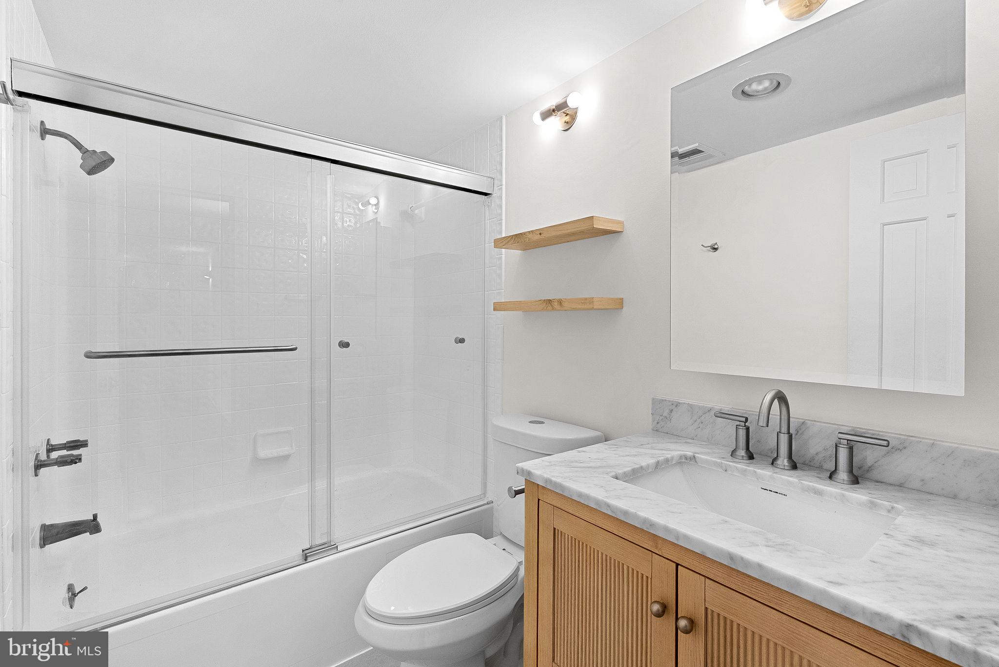 THE ELIZABETH - Residential Lease