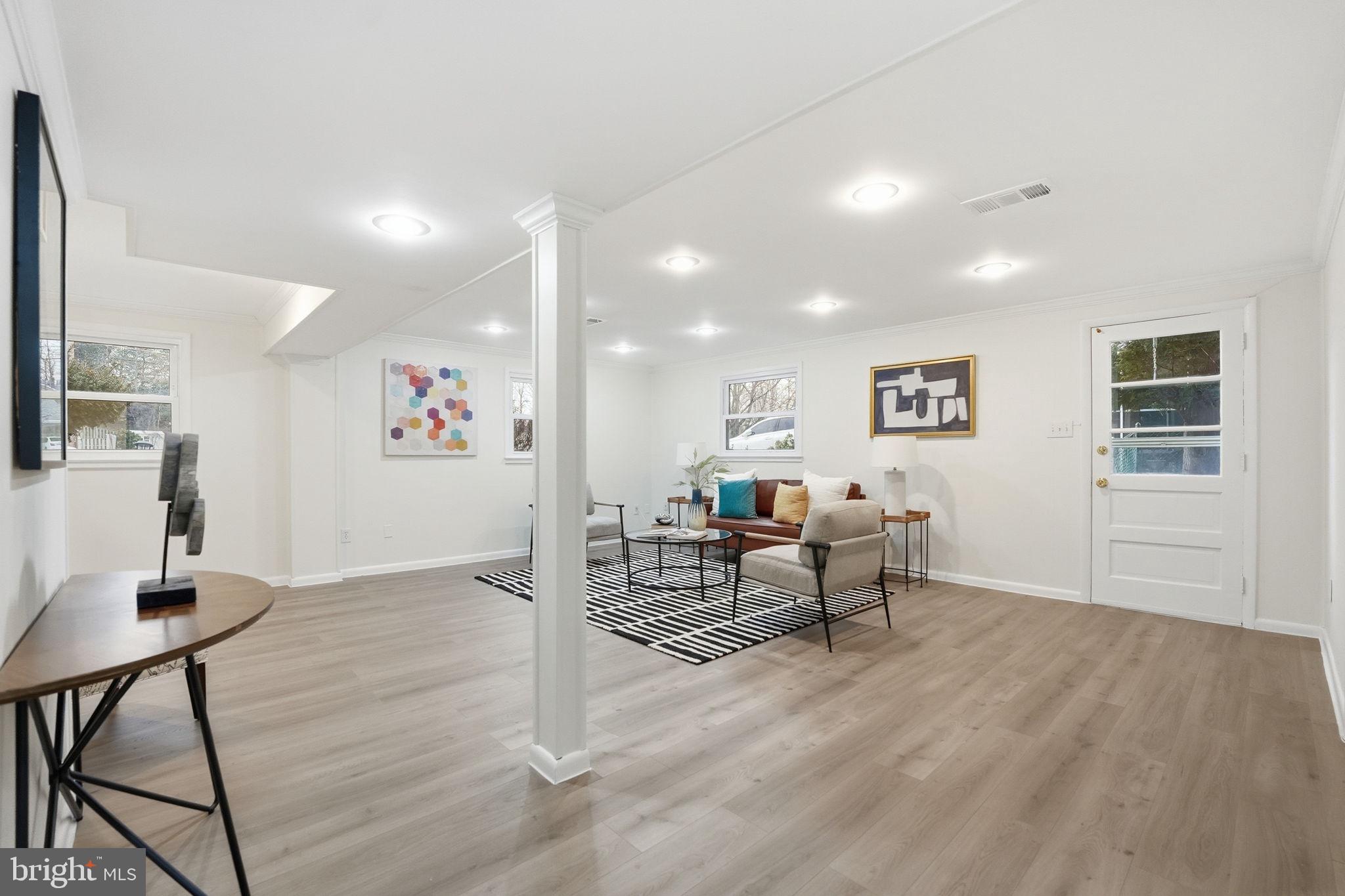 NORTH SPRINGFIELD - Residential