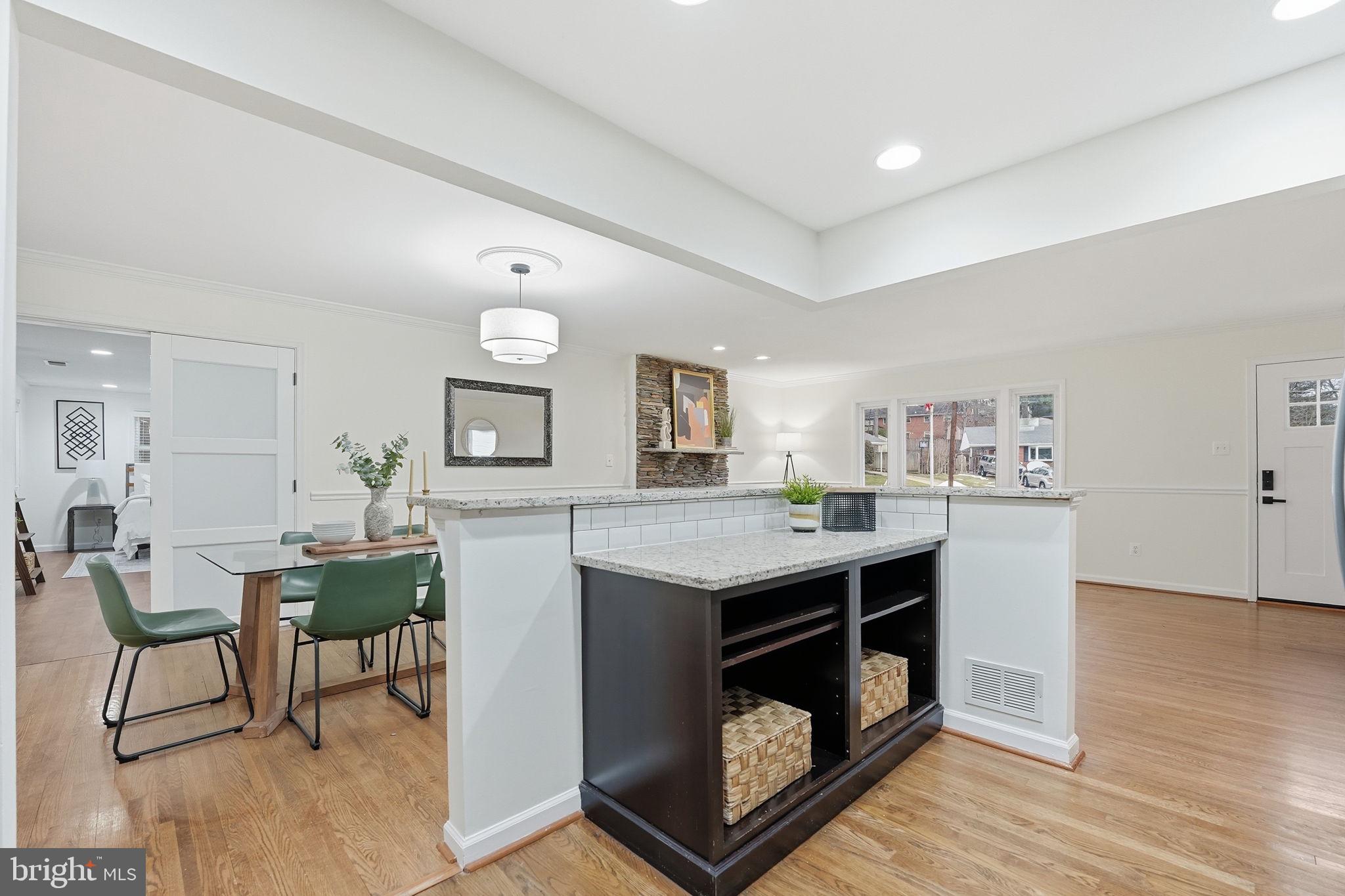 NORTH SPRINGFIELD - Residential