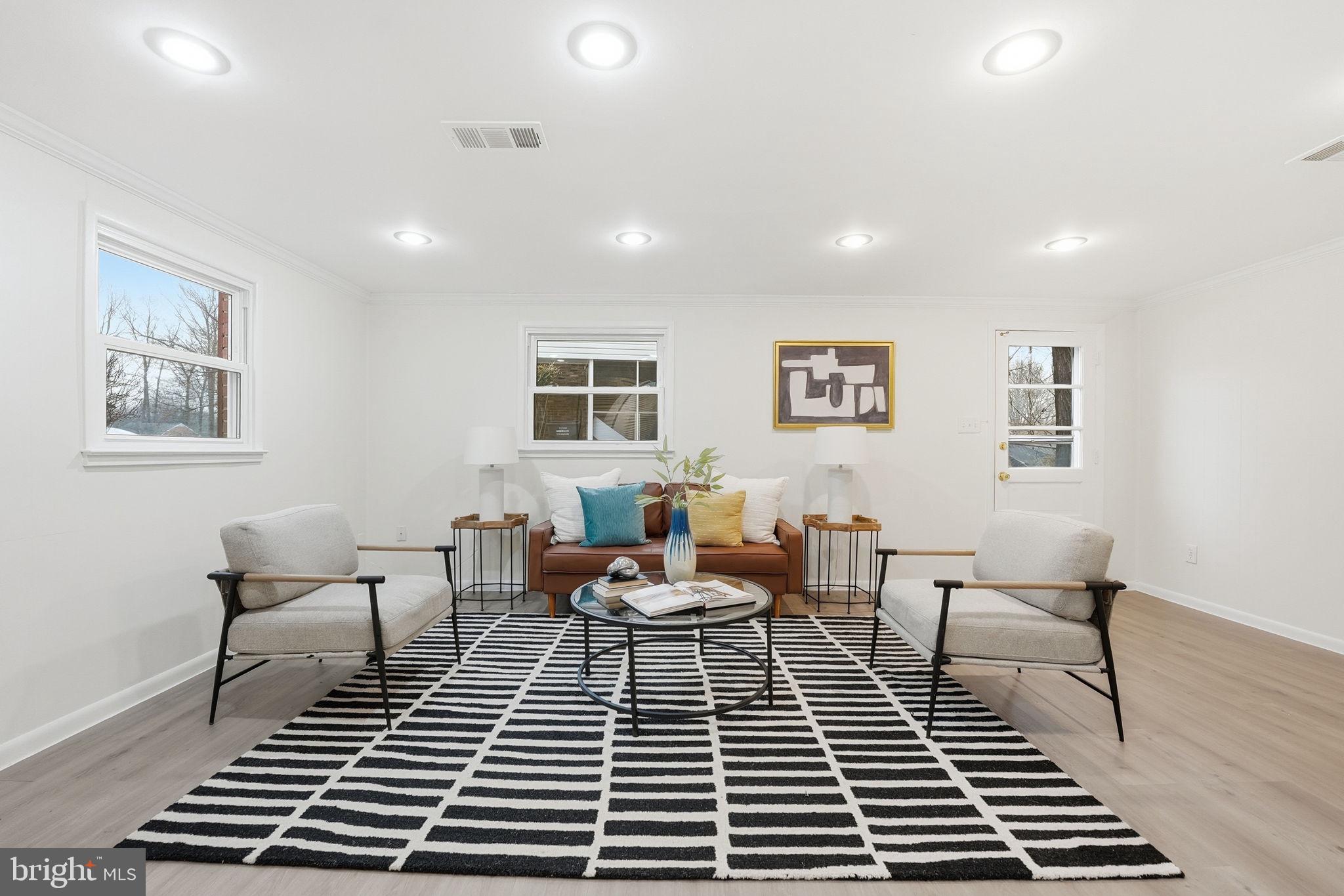 NORTH SPRINGFIELD - Residential