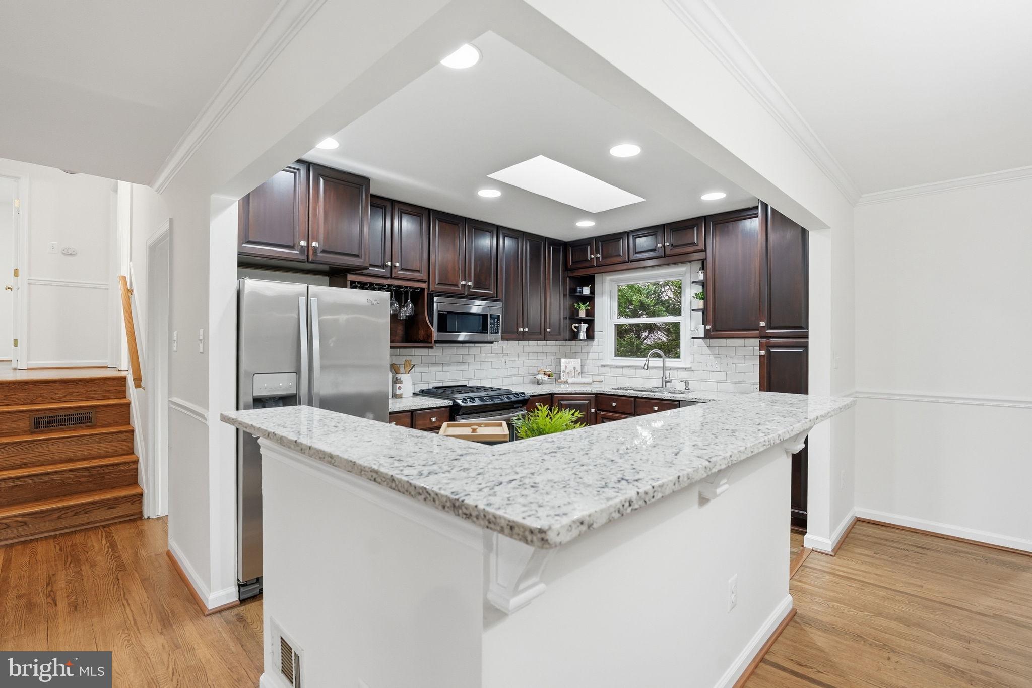 NORTH SPRINGFIELD - Residential