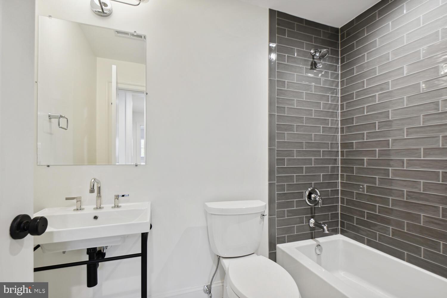 MUNSONS ADDITION - Residential