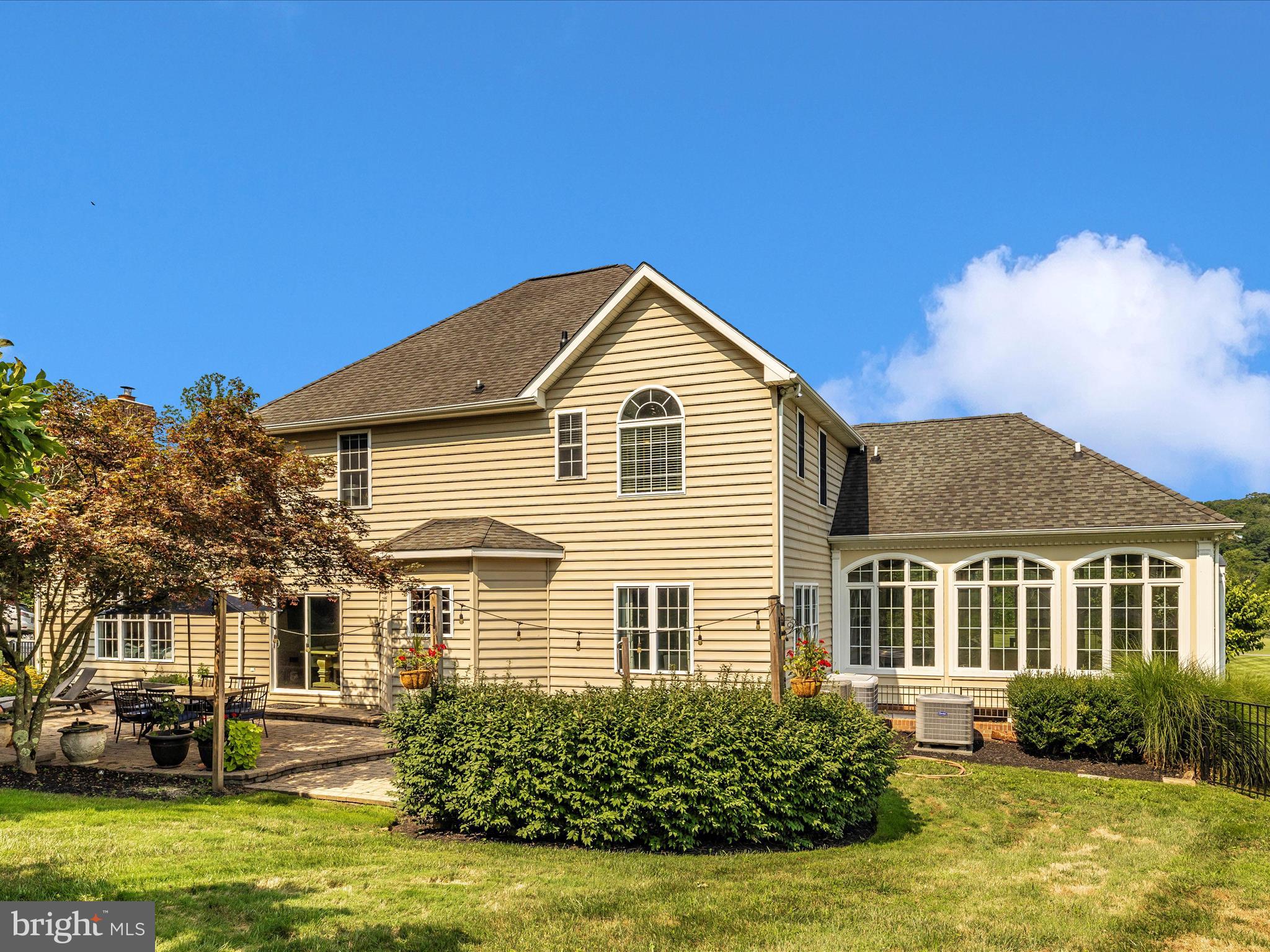 RIVER DOWNS - Residential