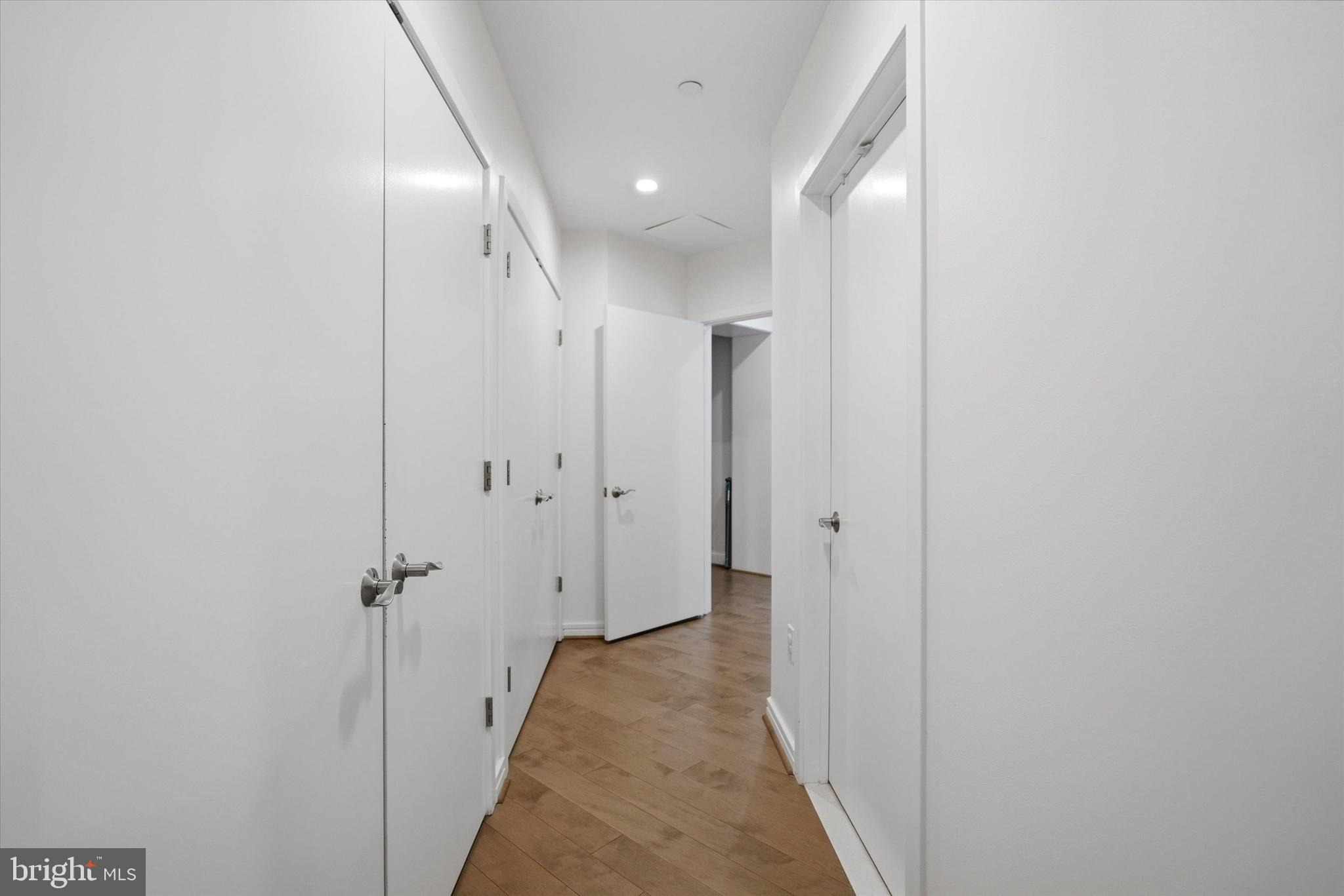 CORINTHIAN - Residential