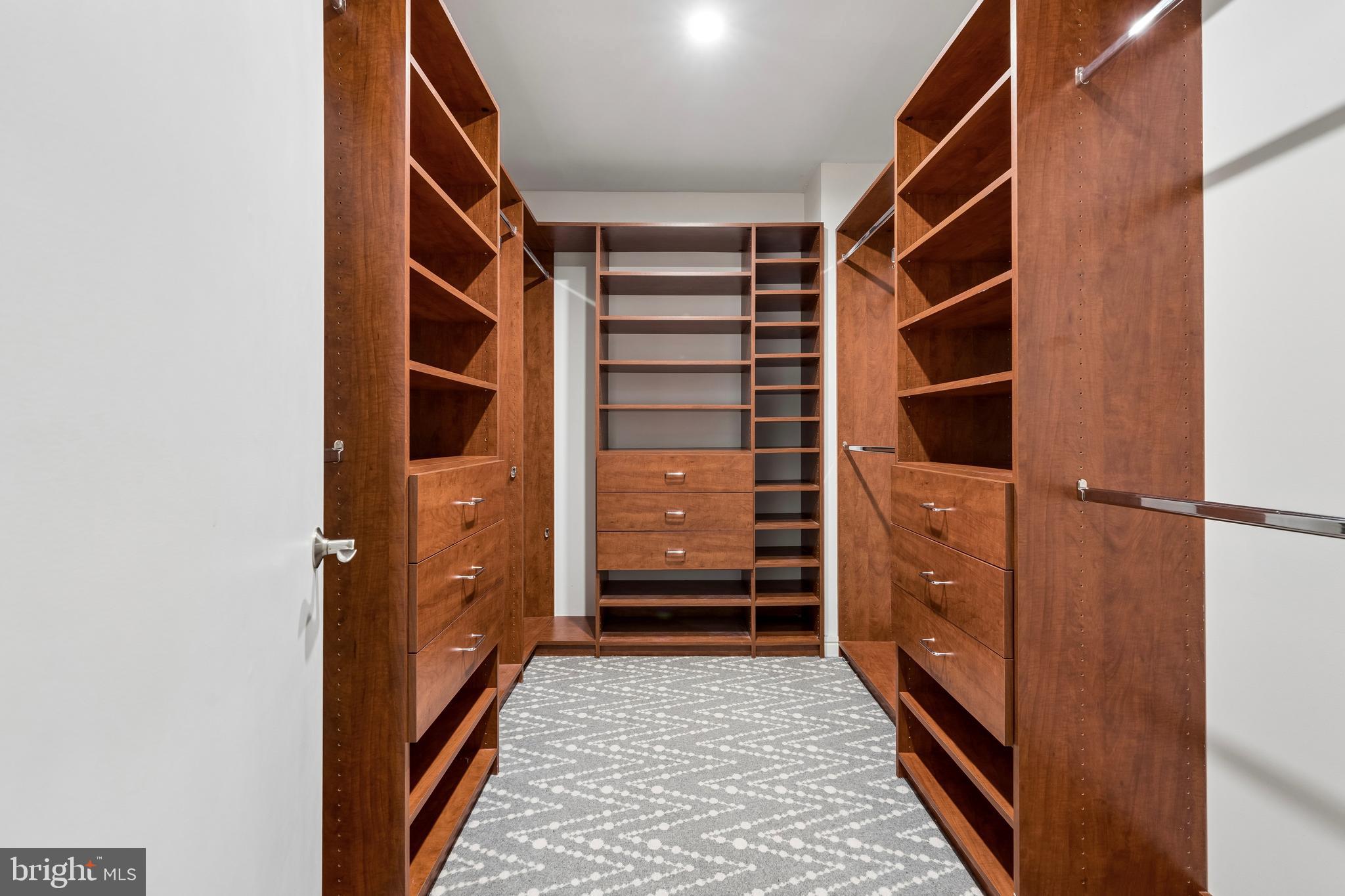 CORINTHIAN - Residential