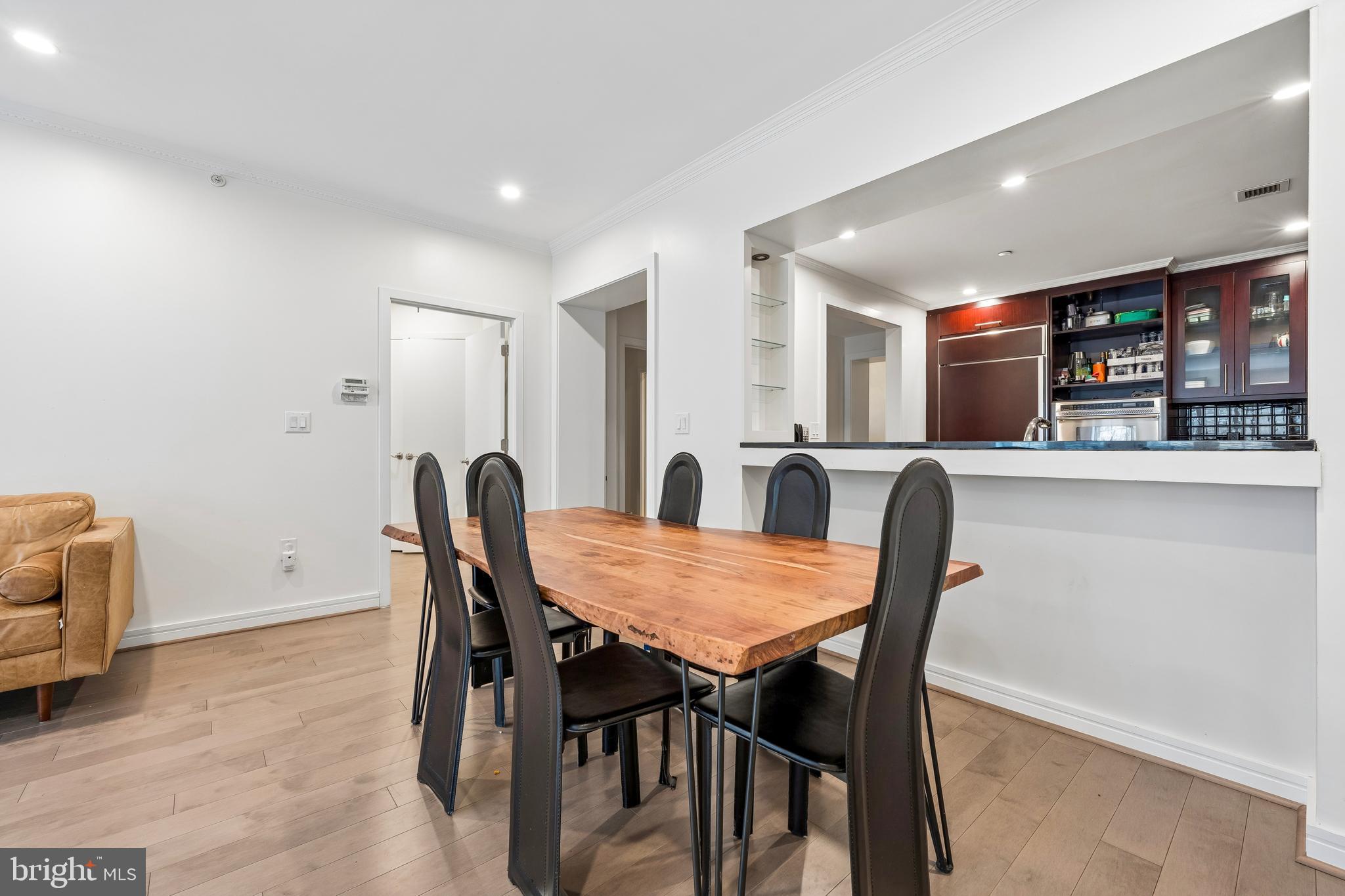 CORINTHIAN - Residential