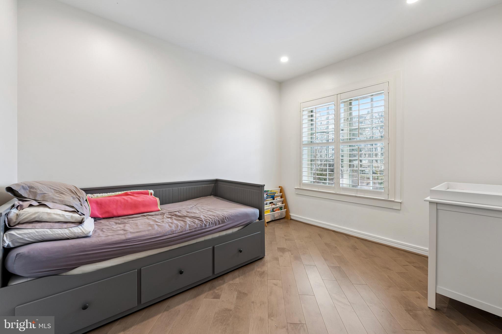 CORINTHIAN - Residential