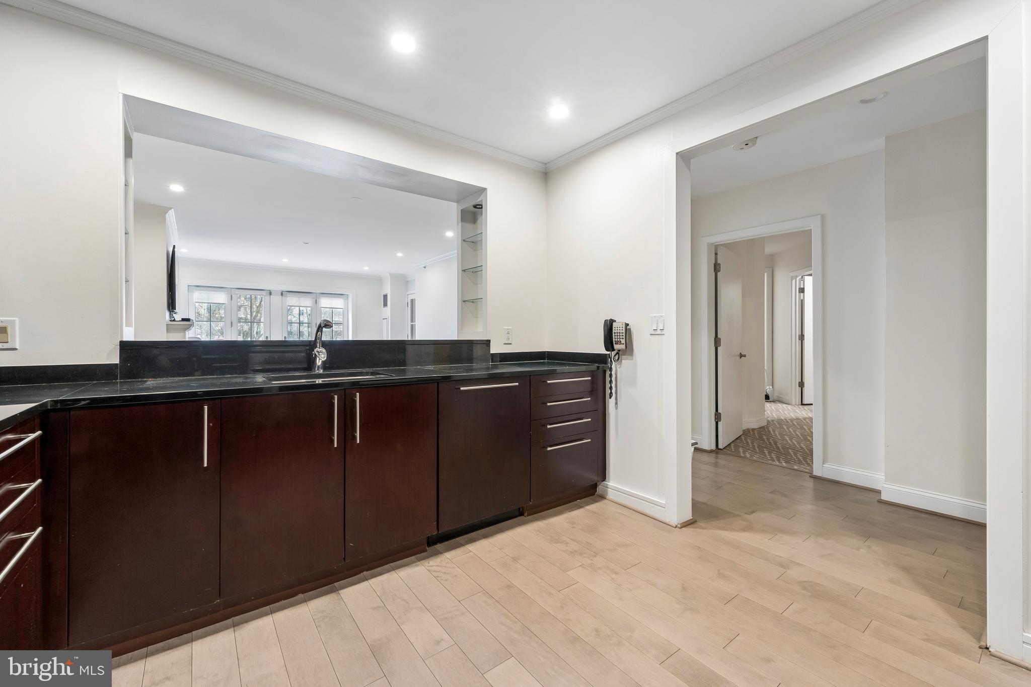 CORINTHIAN - Residential