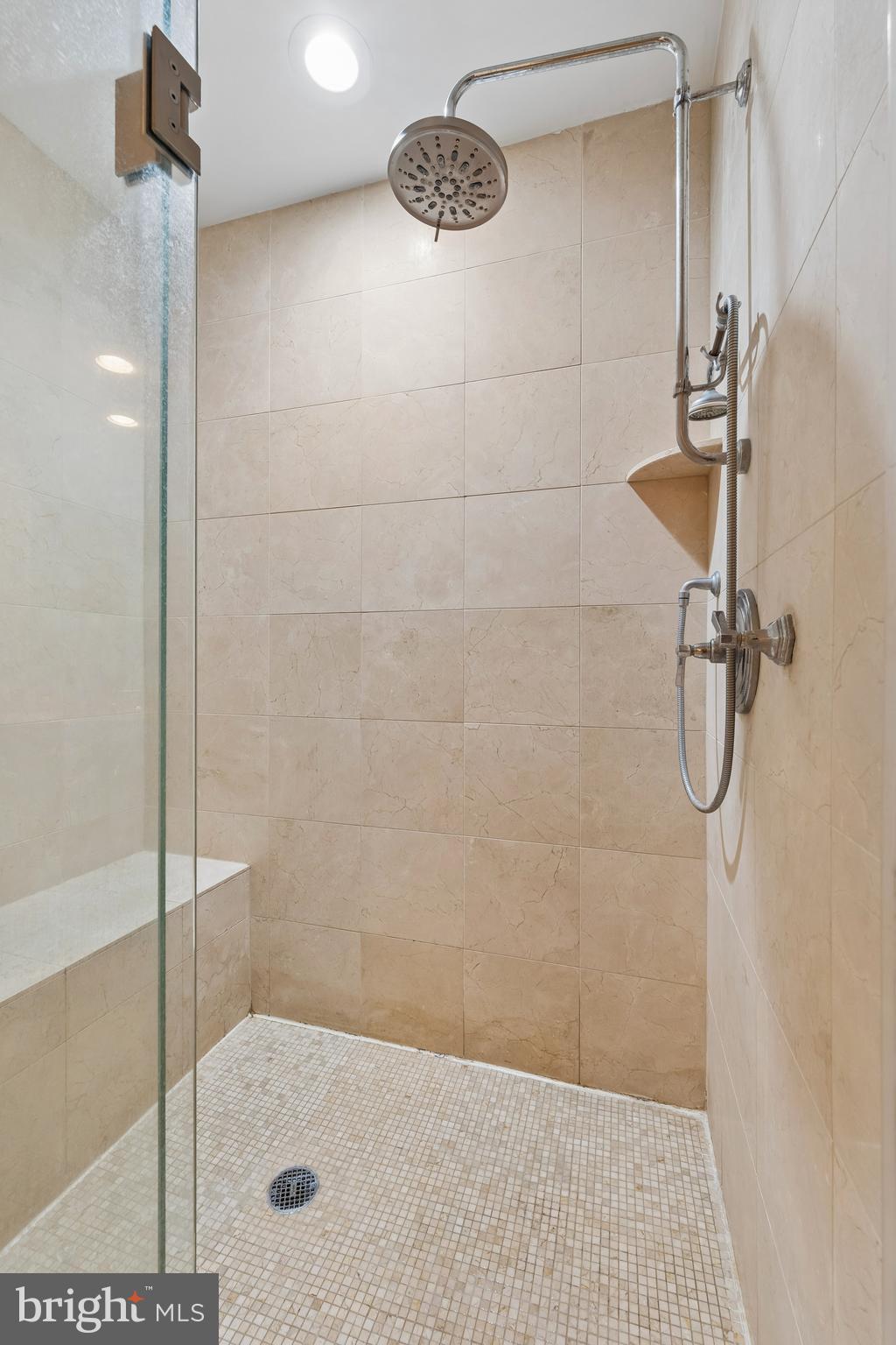 CORINTHIAN - Residential