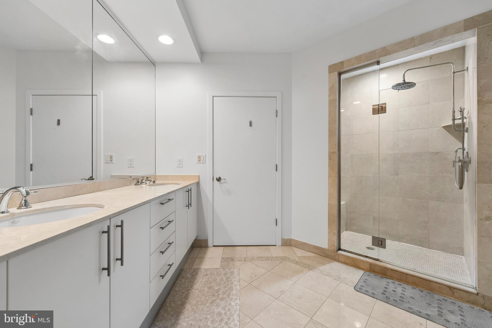 CORINTHIAN - Residential